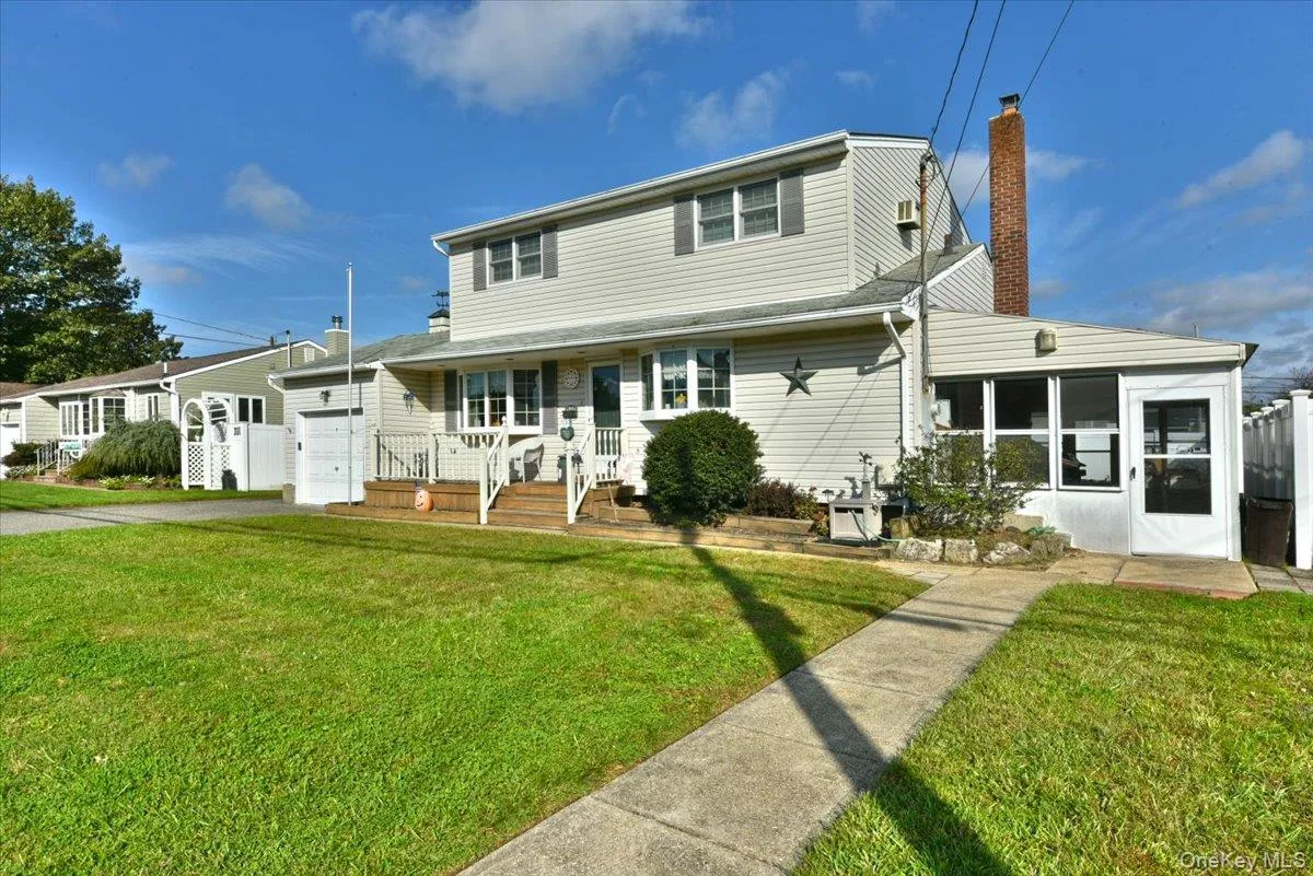 169 Nassau Avenue, Oyster Bay, NY, 5 Bedrooms Bedrooms, 12 Rooms Rooms,2 BathroomsBathrooms,Residential,For Rent,Nassau,0,1064867 169 Nassau Avenue, Oyster Bay, NY, 5 Bedrooms Bedrooms, 12 Rooms Rooms,2 BathroomsBathrooms,Residential,For Rent,Nassau,0,1064867
