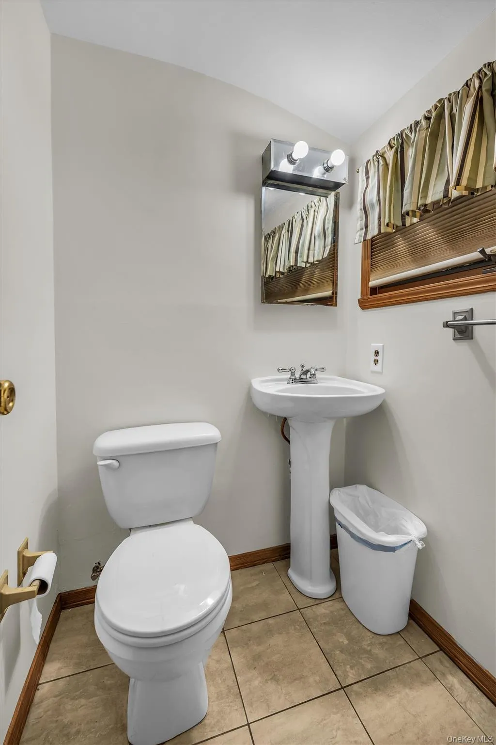 100 Ridgewood Avenue, Brookhaven, NY, 3 Bedrooms Bedrooms, 7 Rooms Rooms,1 BathroomBathrooms,Residential,For Rent,Ridgewood,0,1064873 100 Ridgewood Avenue, Brookhaven, NY, 3 Bedrooms Bedrooms, 7 Rooms Rooms,1 BathroomBathrooms,Residential,For Rent,Ridgewood,0,1064873