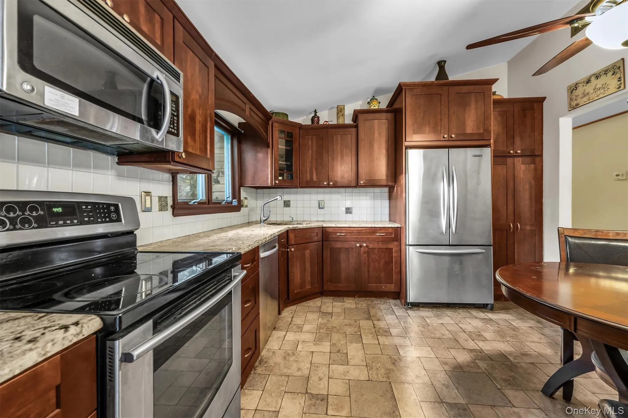100 Ridgewood Avenue, Brookhaven, NY, 3 Bedrooms Bedrooms, 7 Rooms Rooms,1 BathroomBathrooms,Residential,For Rent,Ridgewood,0,1064873 100 Ridgewood Avenue, Brookhaven, NY, 3 Bedrooms Bedrooms, 7 Rooms Rooms,1 BathroomBathrooms,Residential,For Rent,Ridgewood,0,1064873