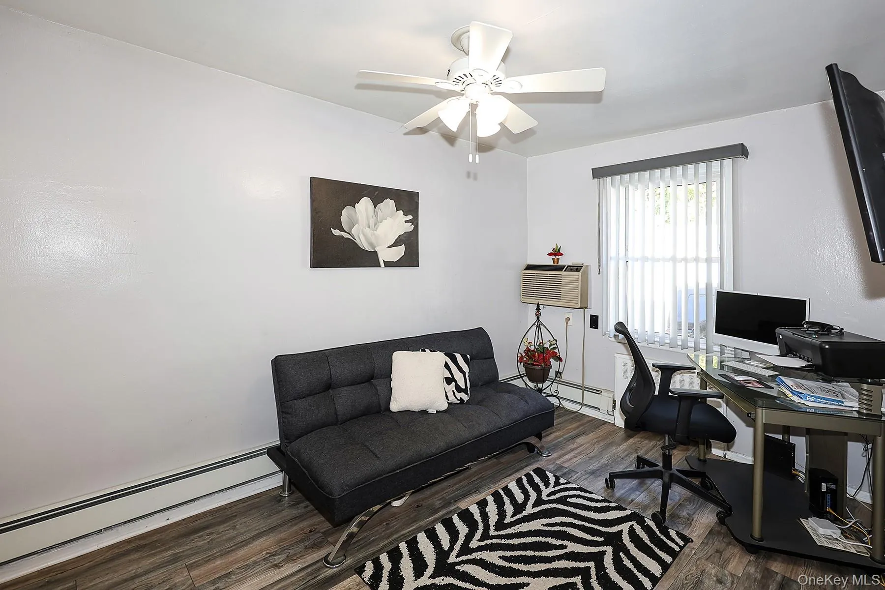 251-37 71st Road, New York, NY, 2 Bedrooms Bedrooms, 5 Rooms Rooms,1 BathroomBathrooms,Residential,For Rent,71st,0,1064885 251-37 71st Road, New York, NY, 2 Bedrooms Bedrooms, 5 Rooms Rooms,1 BathroomBathrooms,Residential,For Rent,71st,0,1064885