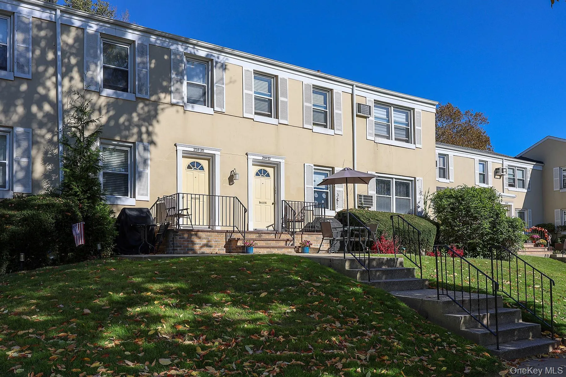 251-37 71st Road, New York, NY, 2 Bedrooms Bedrooms, 5 Rooms Rooms,1 BathroomBathrooms,Residential,For Rent,71st,0,1064885 251-37 71st Road, New York, NY, 2 Bedrooms Bedrooms, 5 Rooms Rooms,1 BathroomBathrooms,Residential,For Rent,71st,0,1064885