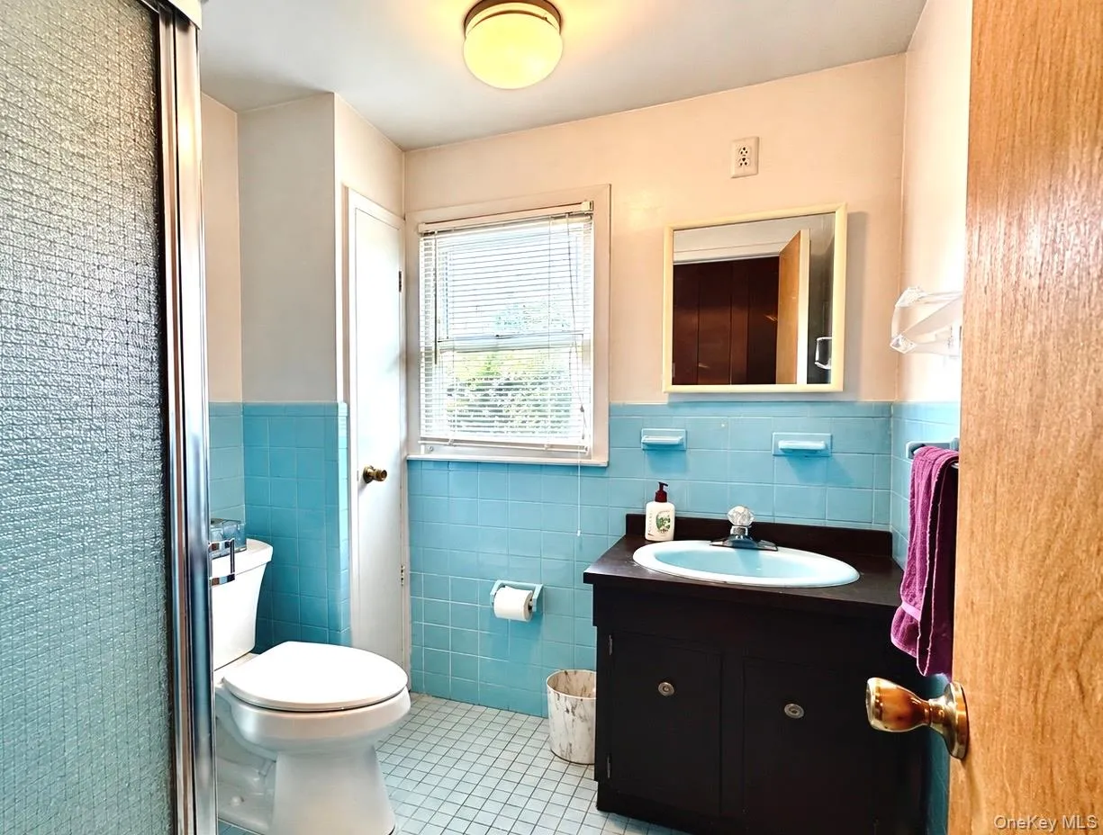 Full Bath Second Level Full Bath Second Level