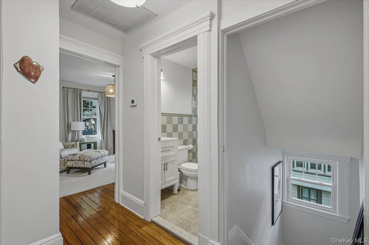 92 Webster Avenue, North Hempstead, NY, 4 Bedrooms Bedrooms, 7 Rooms Rooms,1 BathroomBathrooms,Residential,For Rent,Webster,0,1064889 92 Webster Avenue, North Hempstead, NY, 4 Bedrooms Bedrooms, 7 Rooms Rooms,1 BathroomBathrooms,Residential,For Rent,Webster,0,1064889