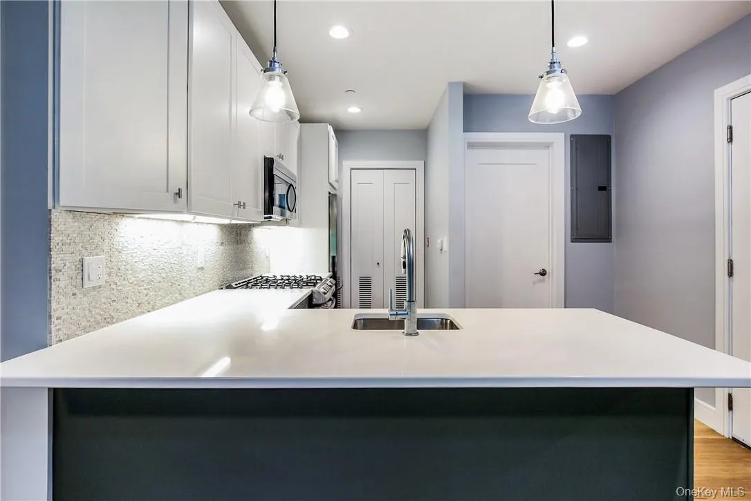 66 Main Street, Greenburgh, NY, 2 Bedrooms Bedrooms, 4 Rooms Rooms,1 BathroomBathrooms,Residential Lease,For Rent,Main,0,1064891 66 Main Street, Greenburgh, NY, 2 Bedrooms Bedrooms, 4 Rooms Rooms,1 BathroomBathrooms,Residential Lease,For Rent,Main,0,1064891