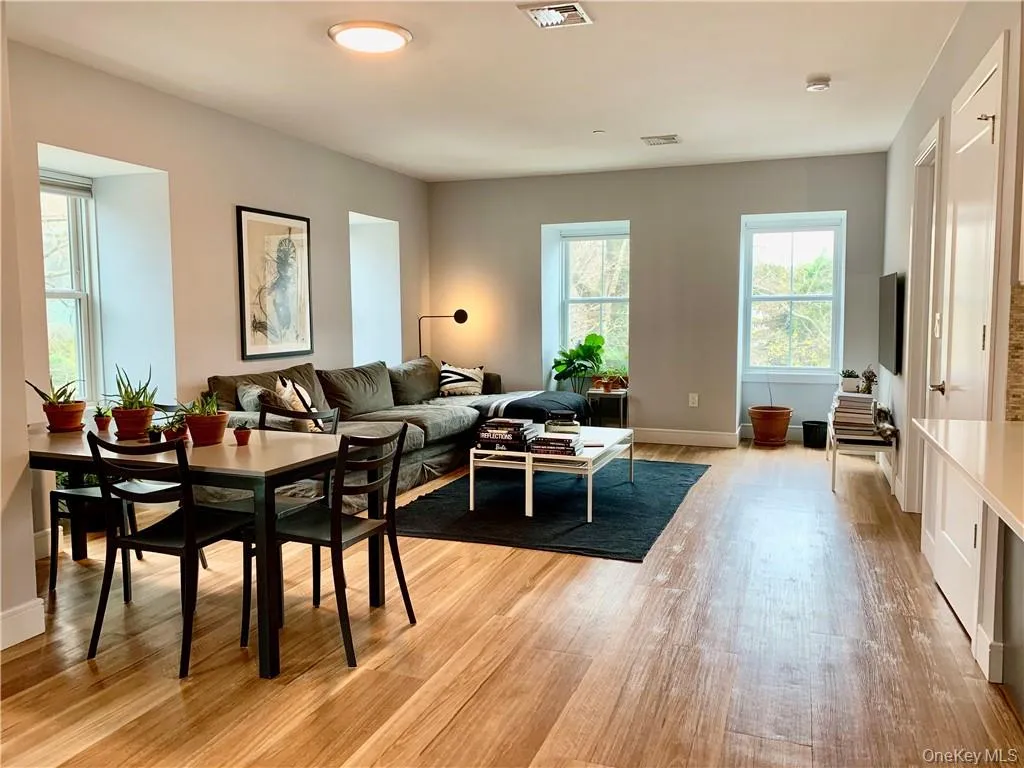 66 Main Street, Greenburgh, NY, 2 Bedrooms Bedrooms, 4 Rooms Rooms,1 BathroomBathrooms,Residential Lease,For Rent,Main,0,1064891 66 Main Street, Greenburgh, NY, 2 Bedrooms Bedrooms, 4 Rooms Rooms,1 BathroomBathrooms,Residential Lease,For Rent,Main,0,1064891