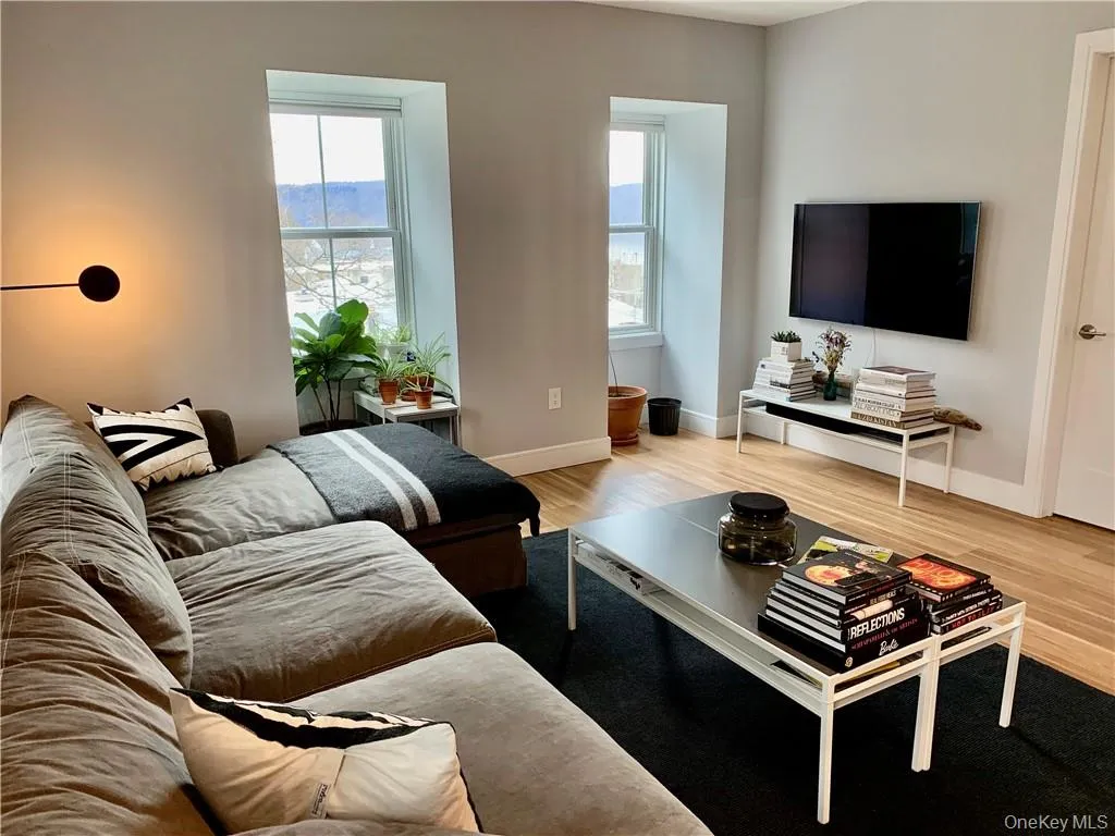 66 Main Street, Greenburgh, NY, 2 Bedrooms Bedrooms, 4 Rooms Rooms,1 BathroomBathrooms,Residential Lease,For Rent,Main,0,1064891 66 Main Street, Greenburgh, NY, 2 Bedrooms Bedrooms, 4 Rooms Rooms,1 BathroomBathrooms,Residential Lease,For Rent,Main,0,1064891