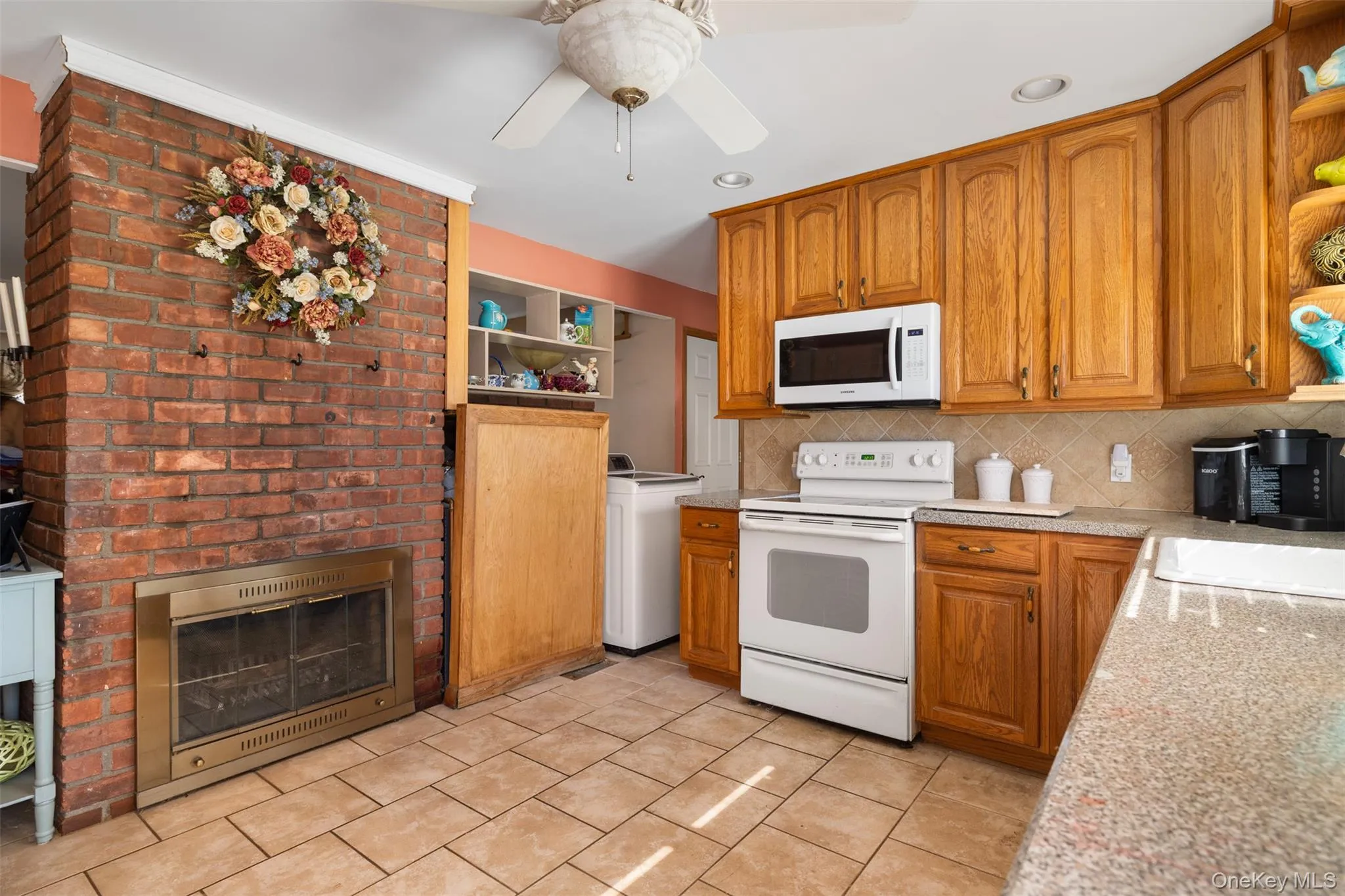 141 Horn Lane, Hempstead, NY, 4 Bedrooms Bedrooms, 8 Rooms Rooms,2 BathroomsBathrooms,Residential,For Rent,Horn,0,1064893 141 Horn Lane, Hempstead, NY, 4 Bedrooms Bedrooms, 8 Rooms Rooms,2 BathroomsBathrooms,Residential,For Rent,Horn,0,1064893