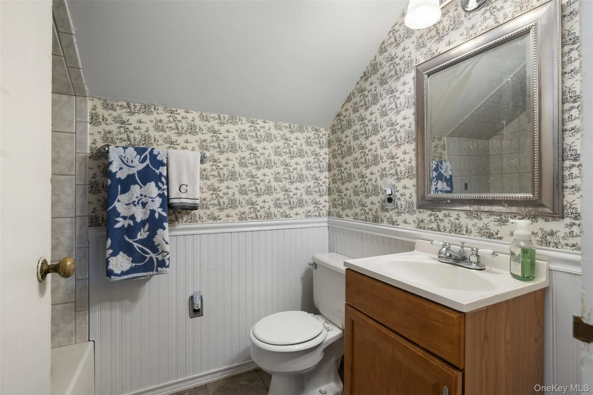 141 Horn Lane, Hempstead, NY, 4 Bedrooms Bedrooms, 8 Rooms Rooms,2 BathroomsBathrooms,Residential,For Rent,Horn,0,1064893 141 Horn Lane, Hempstead, NY, 4 Bedrooms Bedrooms, 8 Rooms Rooms,2 BathroomsBathrooms,Residential,For Rent,Horn,0,1064893