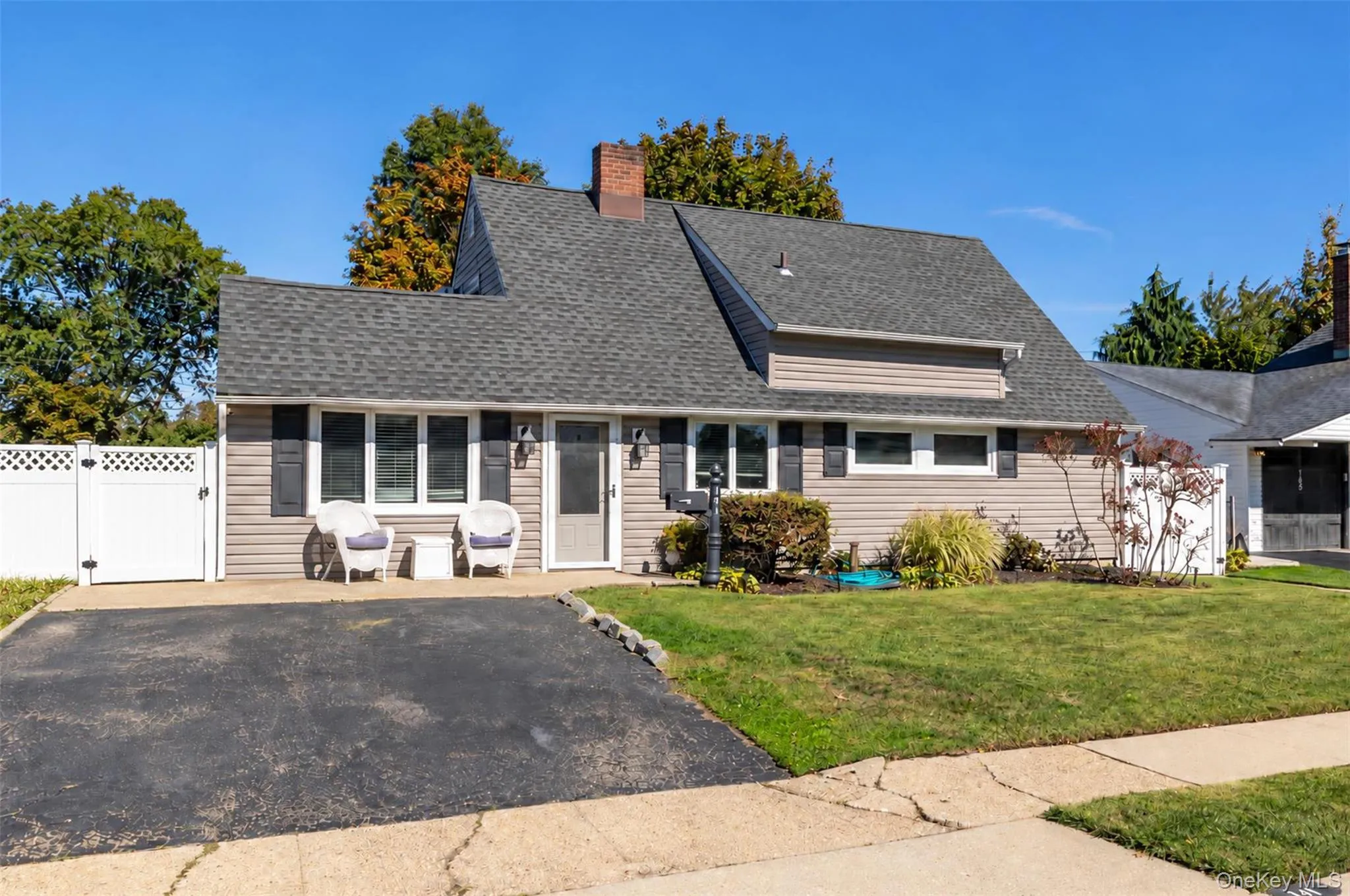 141 Horn Lane, Hempstead, NY, 4 Bedrooms Bedrooms, 8 Rooms Rooms,2 BathroomsBathrooms,Residential,For Rent,Horn,0,1064893 141 Horn Lane, Hempstead, NY, 4 Bedrooms Bedrooms, 8 Rooms Rooms,2 BathroomsBathrooms,Residential,For Rent,Horn,0,1064893