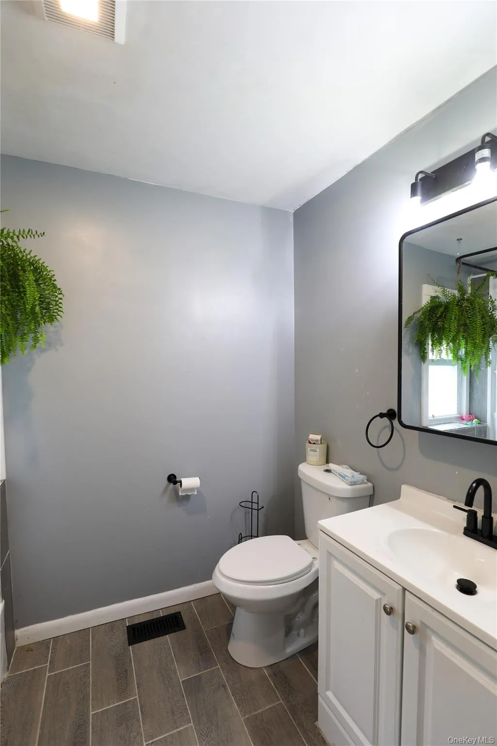 118 Fairview Avenue, Kingston, NY , With , 2 Bedroom , and , 4 Room , 1 Bathroom , For , Residential Lease , For Rent , 1064896 , MLSID,1064896 118 Fairview Avenue, Kingston, NY , With , 2 Bedroom , and , 4 Room , 1 Bathroom , For , Residential Lease , For Rent , 1064896 , MLSID,1064896