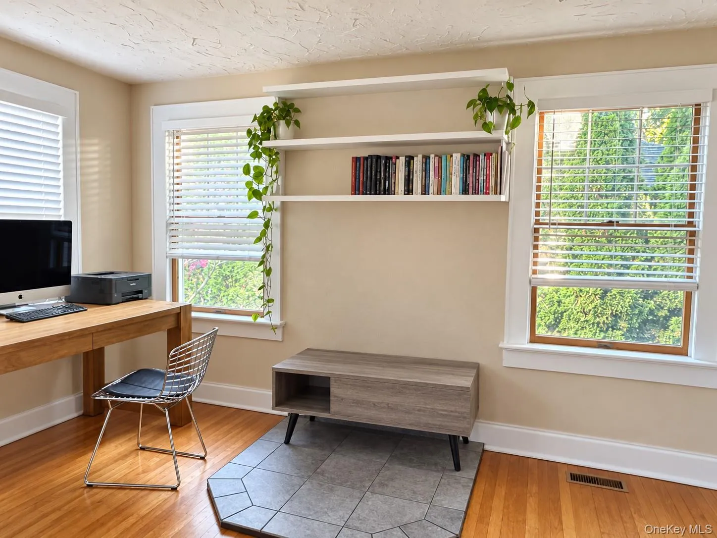 120 Duryea Street, Riverhead, NY, 3 Bedrooms Bedrooms, 6 Rooms Rooms,1 BathroomBathrooms,Residential,For Rent,Duryea,0,1064902 120 Duryea Street, Riverhead, NY, 3 Bedrooms Bedrooms, 6 Rooms Rooms,1 BathroomBathrooms,Residential,For Rent,Duryea,0,1064902