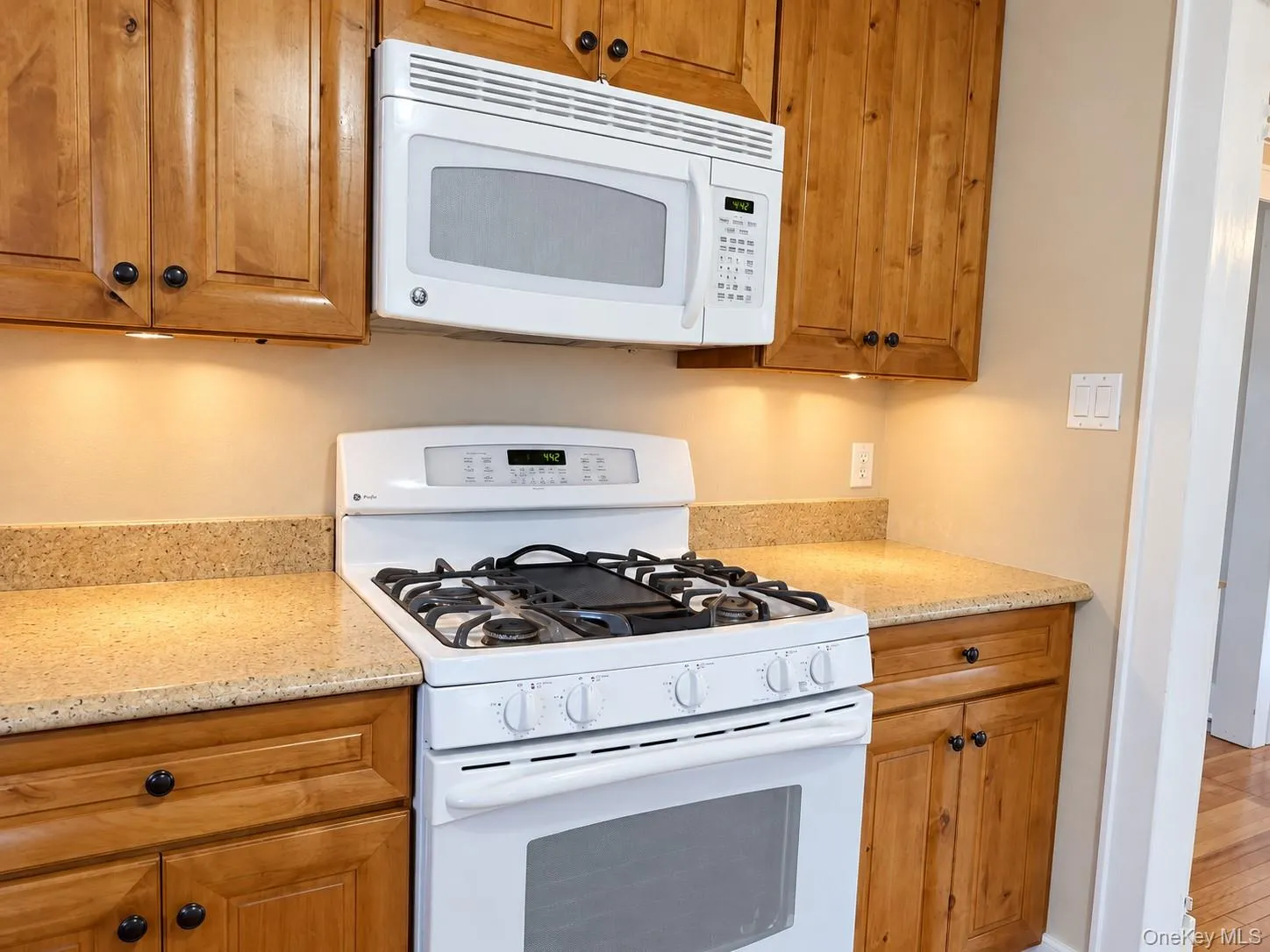 120 Duryea Street, Riverhead, NY, 3 Bedrooms Bedrooms, 6 Rooms Rooms,1 BathroomBathrooms,Residential,For Rent,Duryea,0,1064902 120 Duryea Street, Riverhead, NY, 3 Bedrooms Bedrooms, 6 Rooms Rooms,1 BathroomBathrooms,Residential,For Rent,Duryea,0,1064902