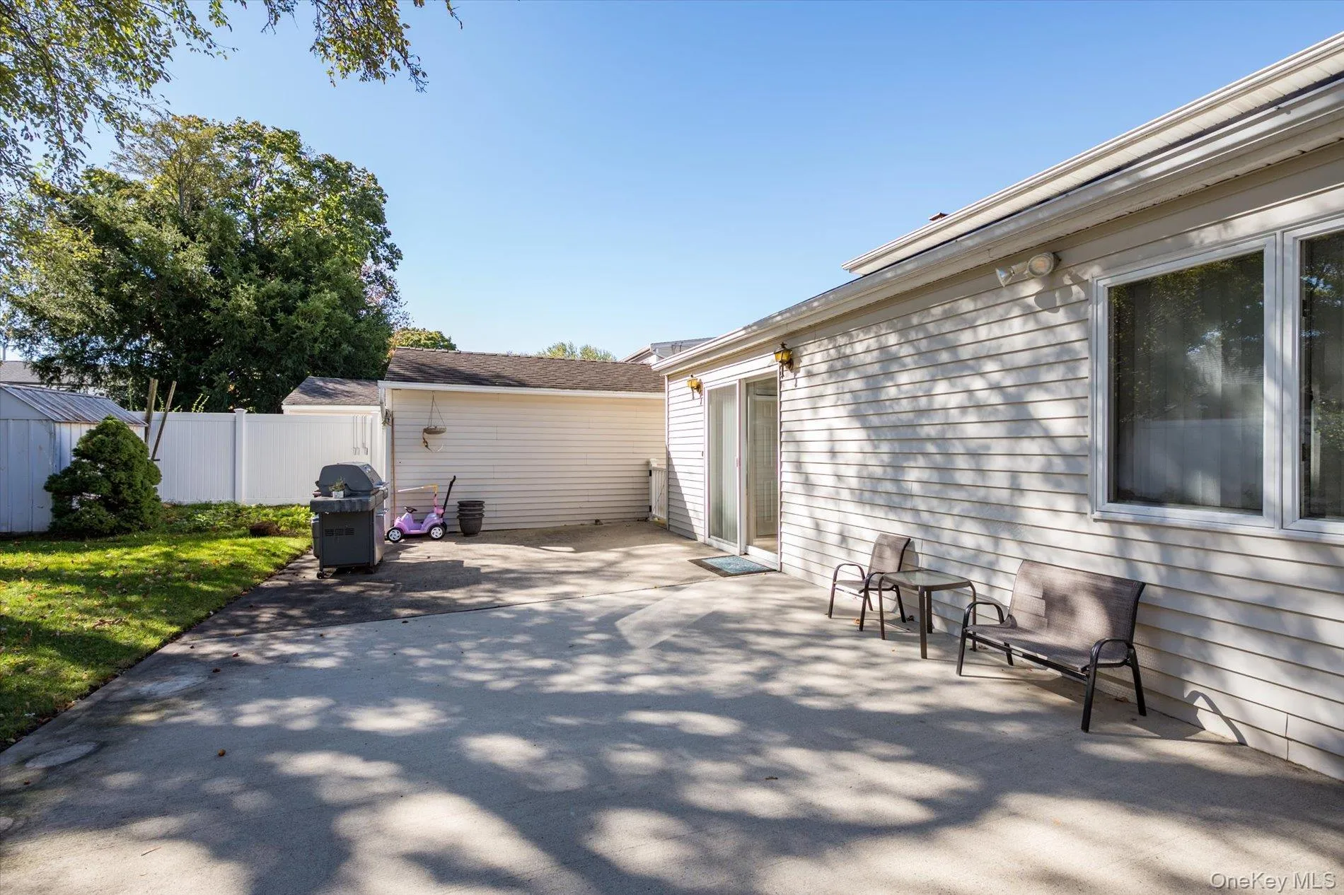 89 Birch Avenue, Babylon, NY, 3 Bedrooms Bedrooms, 7 Rooms Rooms,1 BathroomBathrooms,Residential,For Rent,Birch,0,1064913 89 Birch Avenue, Babylon, NY, 3 Bedrooms Bedrooms, 7 Rooms Rooms,1 BathroomBathrooms,Residential,For Rent,Birch,0,1064913