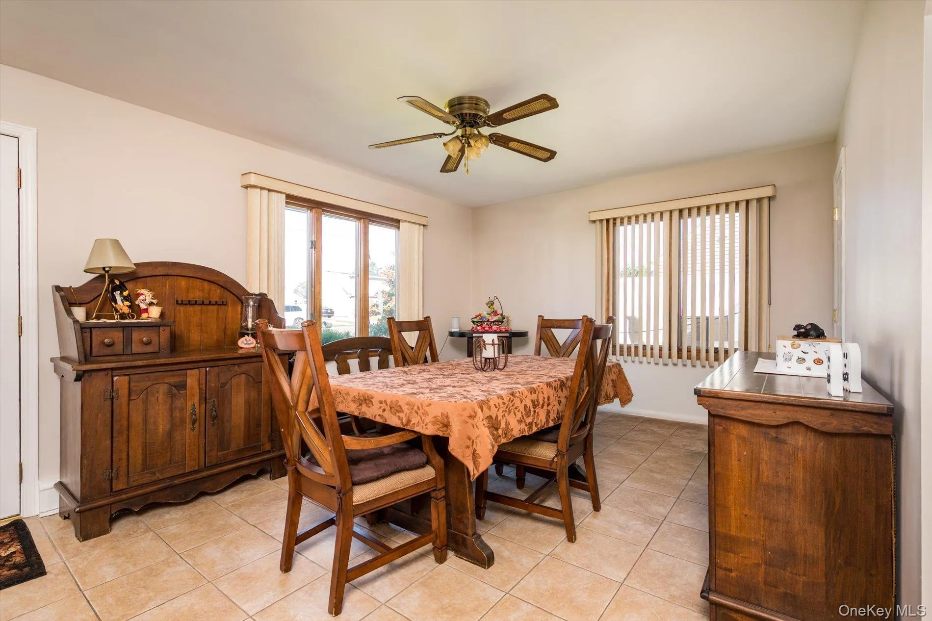 89 Birch Avenue, Babylon, NY, 3 Bedrooms Bedrooms, 7 Rooms Rooms,1 BathroomBathrooms,Residential,For Rent,Birch,0,1064913 89 Birch Avenue, Babylon, NY, 3 Bedrooms Bedrooms, 7 Rooms Rooms,1 BathroomBathrooms,Residential,For Rent,Birch,0,1064913