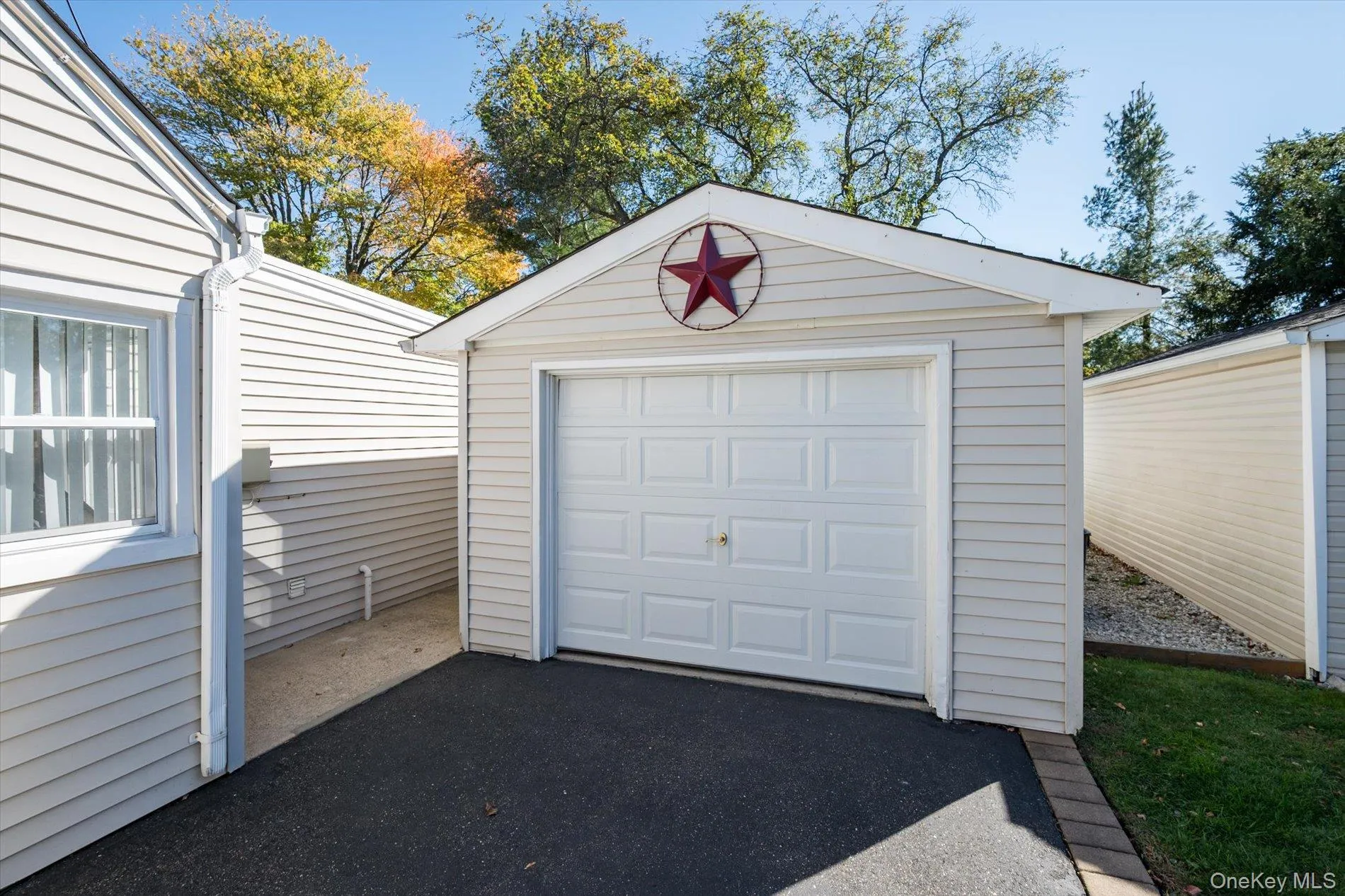 89 Birch Avenue, Babylon, NY, 3 Bedrooms Bedrooms, 7 Rooms Rooms,1 BathroomBathrooms,Residential,For Rent,Birch,0,1064913 89 Birch Avenue, Babylon, NY, 3 Bedrooms Bedrooms, 7 Rooms Rooms,1 BathroomBathrooms,Residential,For Rent,Birch,0,1064913