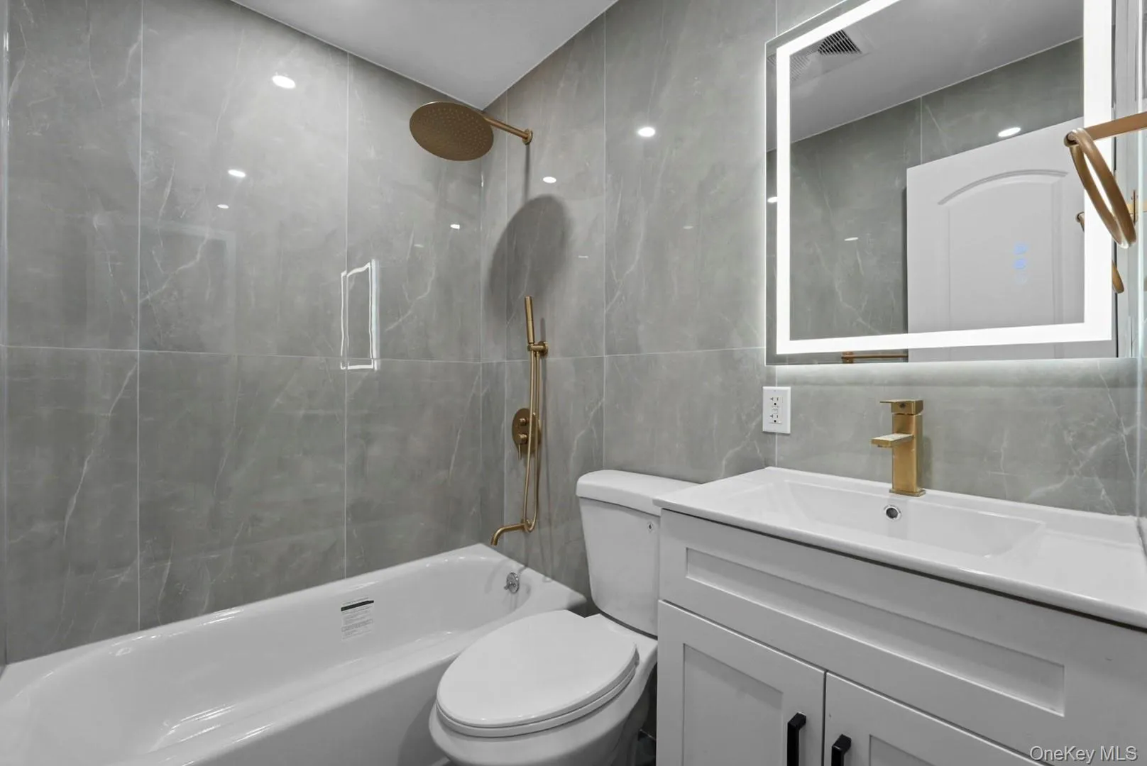 11912 143rd Street, New York, NY, 4 Bedrooms Bedrooms, 12 Rooms Rooms,2 BathroomsBathrooms,Residential,For Rent,143rd,0,1064924 11912 143rd Street, New York, NY, 4 Bedrooms Bedrooms, 12 Rooms Rooms,2 BathroomsBathrooms,Residential,For Rent,143rd,0,1064924