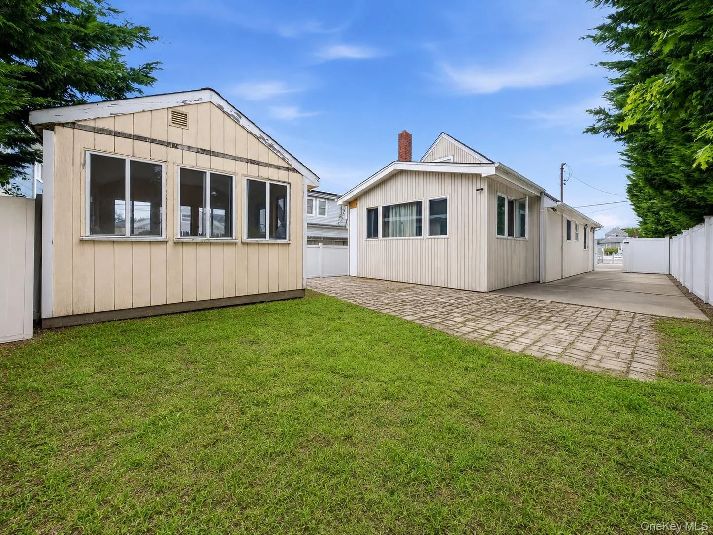 95 Riviera Drive, Babylon, NY, 3 Bedrooms Bedrooms, 4 Rooms Rooms,1 BathroomBathrooms,Residential,For Rent,Riviera,0,1064925 95 Riviera Drive, Babylon, NY, 3 Bedrooms Bedrooms, 4 Rooms Rooms,1 BathroomBathrooms,Residential,For Rent,Riviera,0,1064925