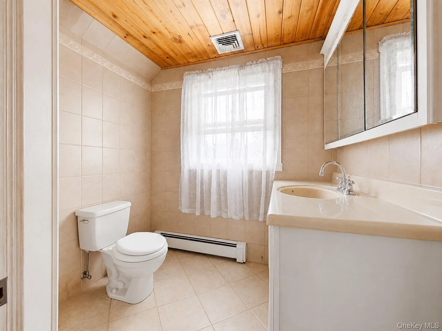 95 Riviera Drive, Babylon, NY, 3 Bedrooms Bedrooms, 4 Rooms Rooms,1 BathroomBathrooms,Residential,For Rent,Riviera,0,1064925 95 Riviera Drive, Babylon, NY, 3 Bedrooms Bedrooms, 4 Rooms Rooms,1 BathroomBathrooms,Residential,For Rent,Riviera,0,1064925