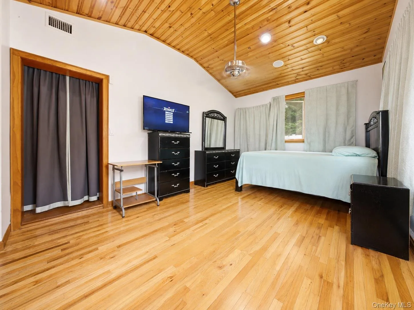 95 Riviera Drive, Babylon, NY, 3 Bedrooms Bedrooms, 4 Rooms Rooms,1 BathroomBathrooms,Residential,For Rent,Riviera,0,1064925 95 Riviera Drive, Babylon, NY, 3 Bedrooms Bedrooms, 4 Rooms Rooms,1 BathroomBathrooms,Residential,For Rent,Riviera,0,1064925