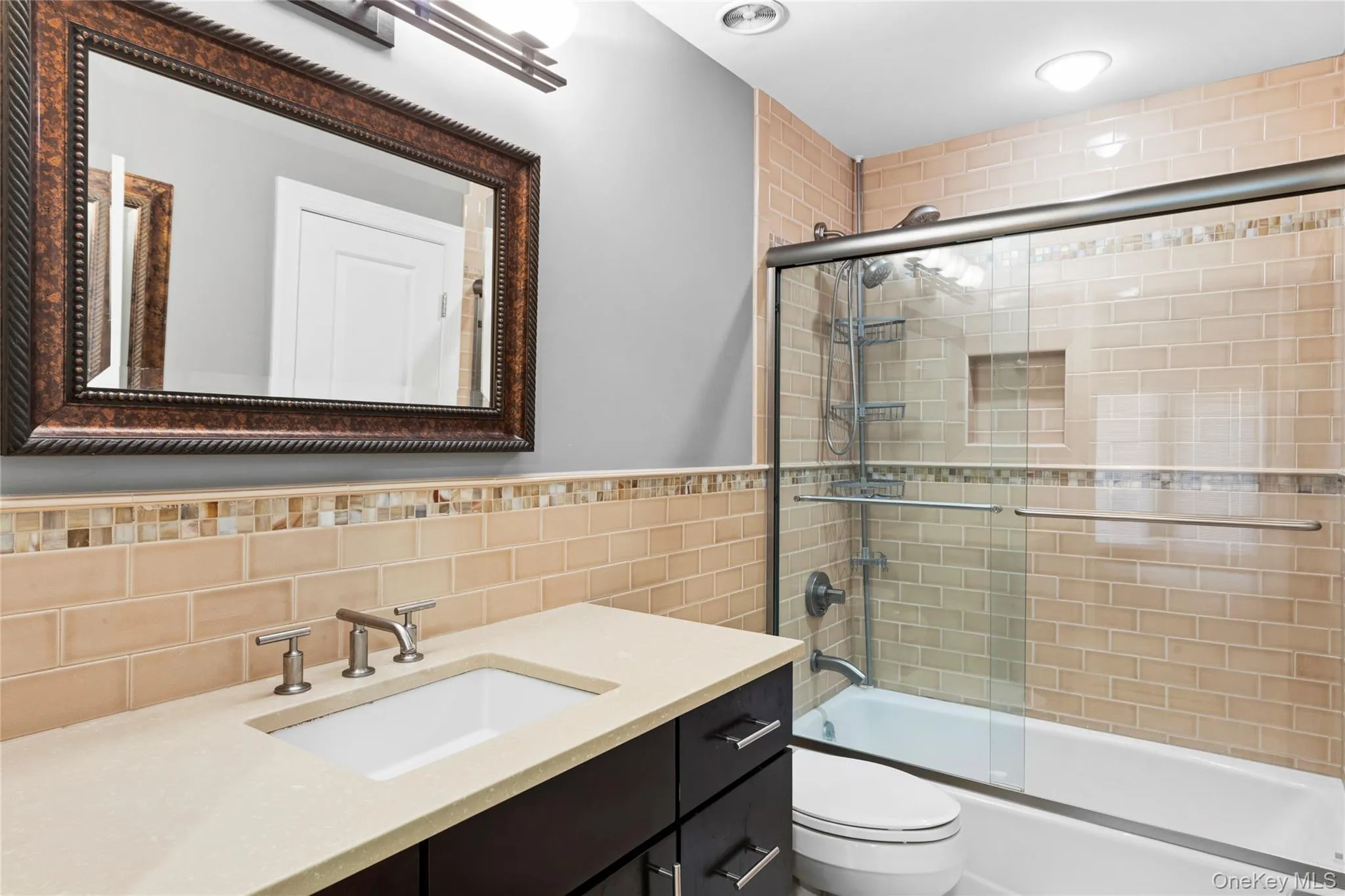 11 Theresa Lane, Brookhaven, NY, 3 Bedrooms Bedrooms, 6 Rooms Rooms,2 BathroomsBathrooms,Residential,For Rent,Theresa,0,1064926 11 Theresa Lane, Brookhaven, NY, 3 Bedrooms Bedrooms, 6 Rooms Rooms,2 BathroomsBathrooms,Residential,For Rent,Theresa,0,1064926