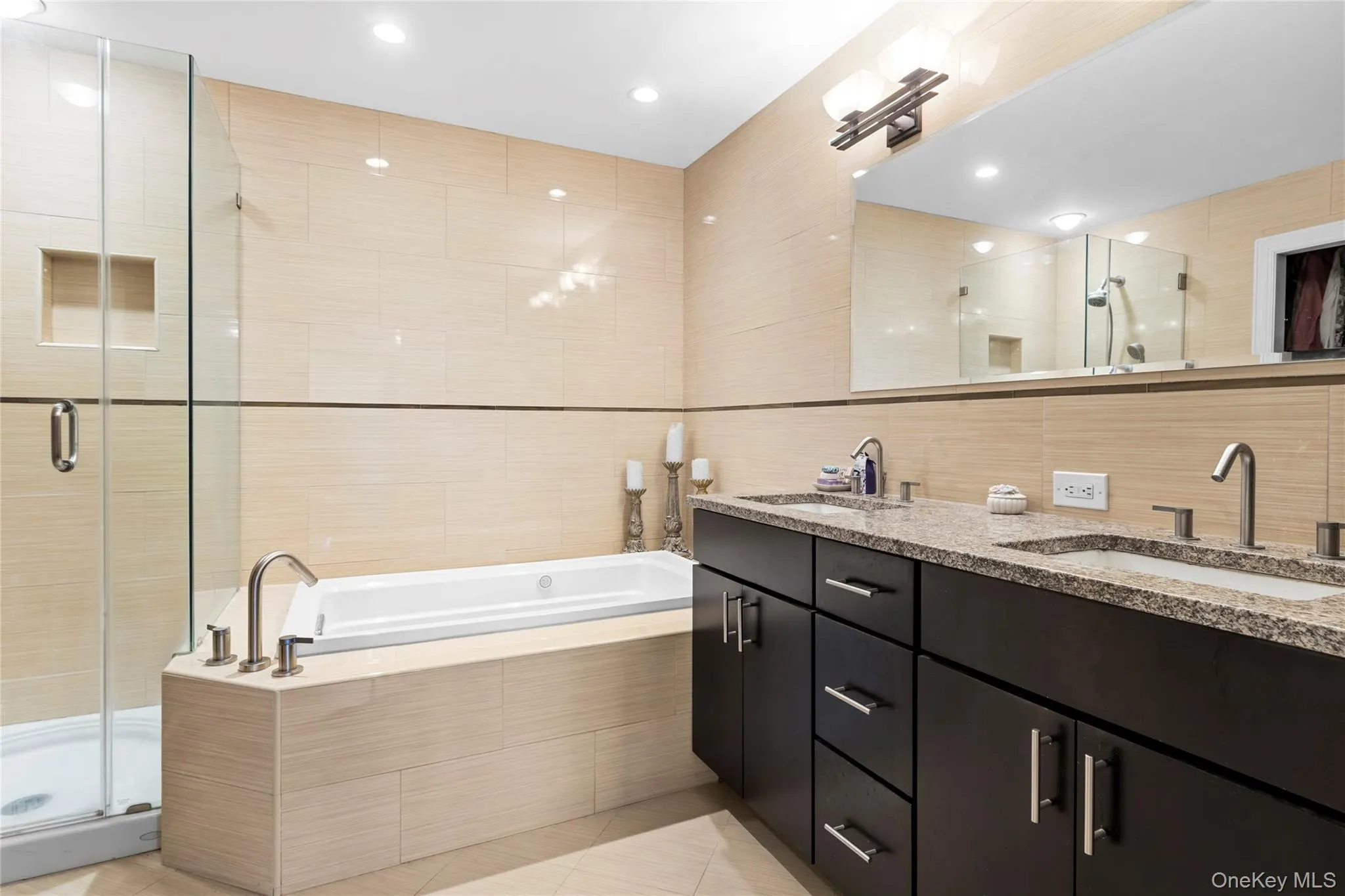 11 Theresa Lane, Brookhaven, NY, 3 Bedrooms Bedrooms, 6 Rooms Rooms,2 BathroomsBathrooms,Residential,For Rent,Theresa,0,1064926 11 Theresa Lane, Brookhaven, NY, 3 Bedrooms Bedrooms, 6 Rooms Rooms,2 BathroomsBathrooms,Residential,For Rent,Theresa,0,1064926