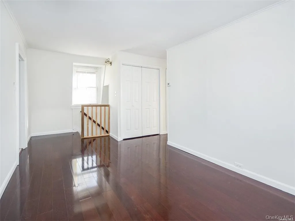 4 15 Avenue, Oyster Bay, NY, 1 Bedroom Bedrooms, 4 Rooms Rooms,1 BathroomBathrooms,Residential Lease,For Rent,15,0,1064928 4 15 Avenue, Oyster Bay, NY, 1 Bedroom Bedrooms, 4 Rooms Rooms,1 BathroomBathrooms,Residential Lease,For Rent,15,0,1064928