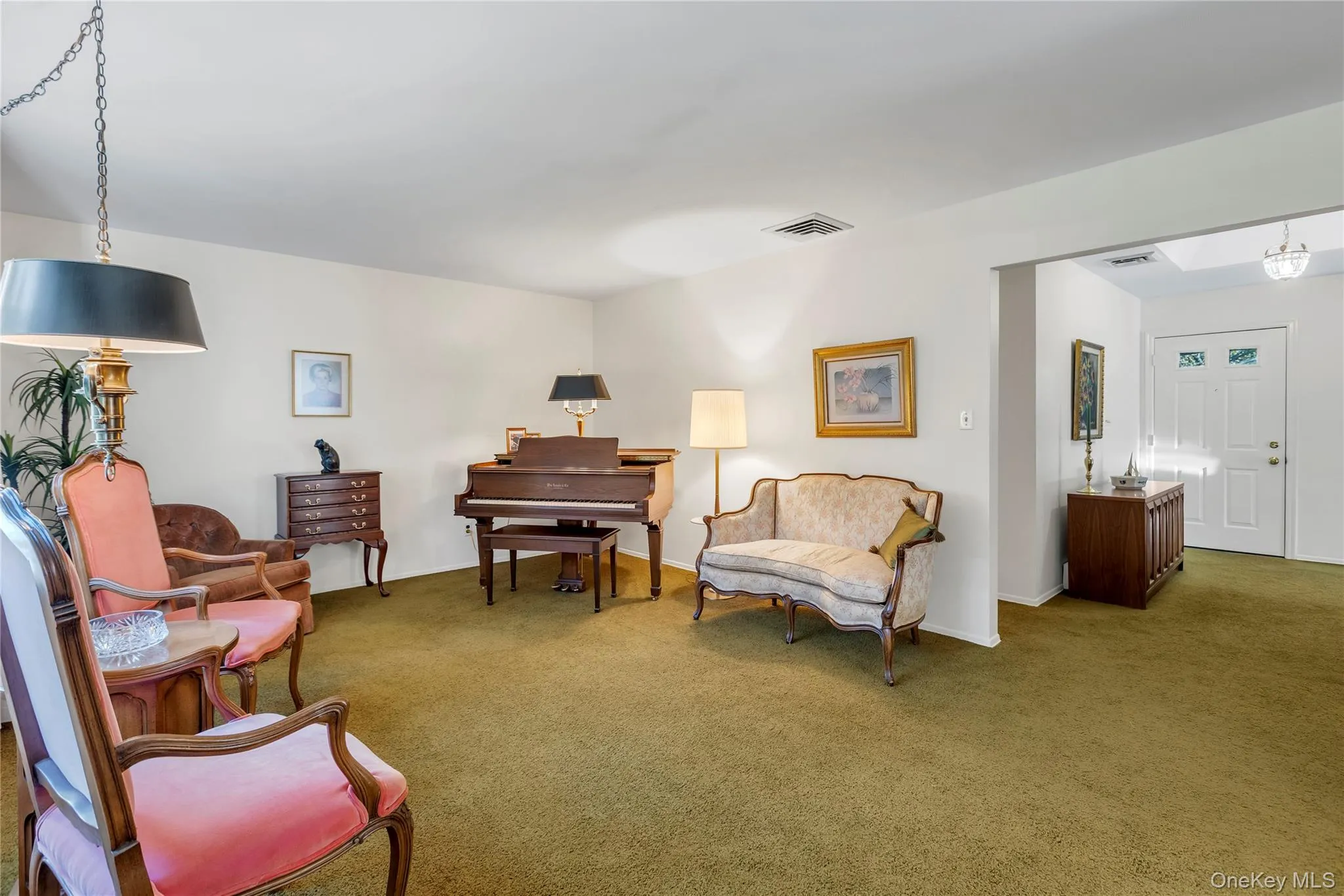 3 Gardiner Place, Huntington, NY, 3 Bedrooms Bedrooms, 7 Rooms Rooms,2 BathroomsBathrooms,Residential,For Rent,Gardiner,0,1064935 3 Gardiner Place, Huntington, NY, 3 Bedrooms Bedrooms, 7 Rooms Rooms,2 BathroomsBathrooms,Residential,For Rent,Gardiner,0,1064935