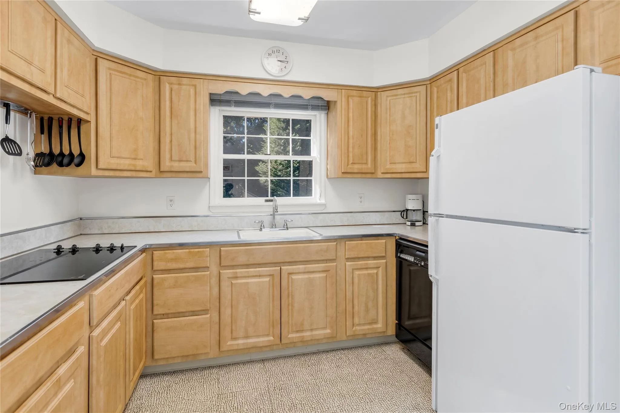 3 Gardiner Place, Huntington, NY, 3 Bedrooms Bedrooms, 7 Rooms Rooms,2 BathroomsBathrooms,Residential,For Rent,Gardiner,0,1064935 3 Gardiner Place, Huntington, NY, 3 Bedrooms Bedrooms, 7 Rooms Rooms,2 BathroomsBathrooms,Residential,For Rent,Gardiner,0,1064935