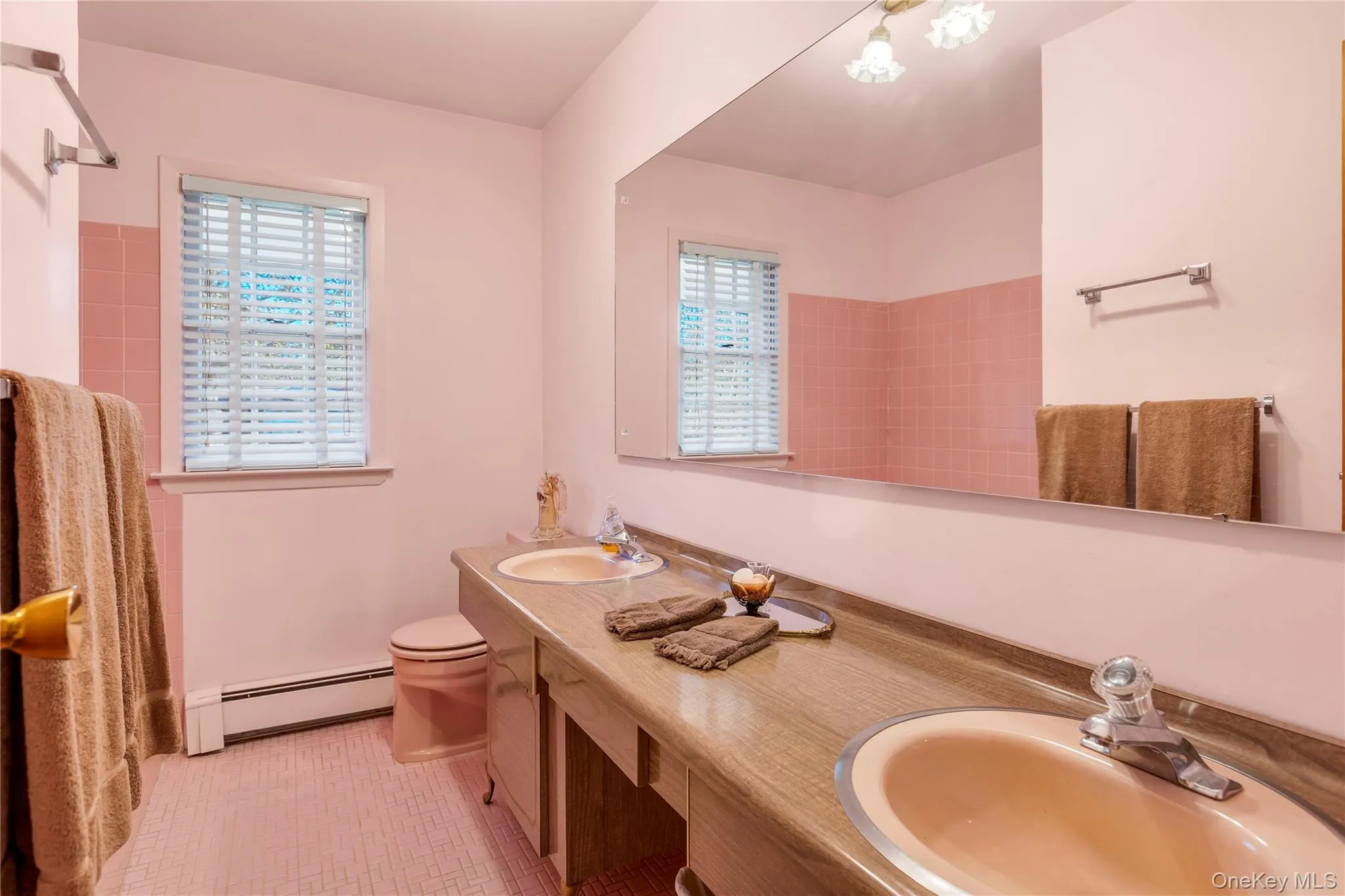 3 Gardiner Place, Huntington, NY, 3 Bedrooms Bedrooms, 7 Rooms Rooms,2 BathroomsBathrooms,Residential,For Rent,Gardiner,0,1064935 3 Gardiner Place, Huntington, NY, 3 Bedrooms Bedrooms, 7 Rooms Rooms,2 BathroomsBathrooms,Residential,For Rent,Gardiner,0,1064935