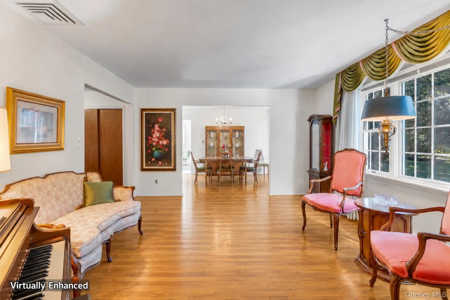 Virtually showing what the wood floors beneath the carpet can look like Virtually showing what the wood floors beneath the carpet can look like