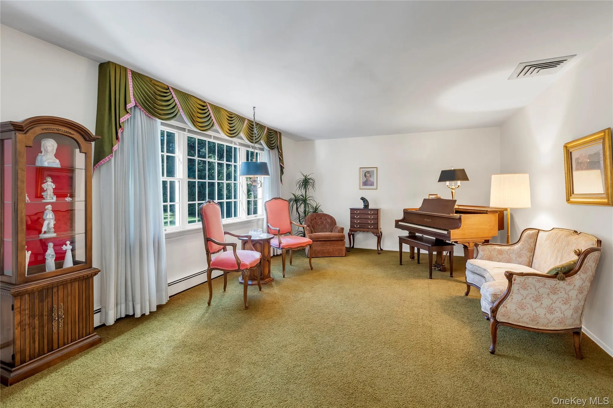 3 Gardiner Place, Huntington, NY, 3 Bedrooms Bedrooms, 7 Rooms Rooms,2 BathroomsBathrooms,Residential,For Rent,Gardiner,0,1064935 3 Gardiner Place, Huntington, NY, 3 Bedrooms Bedrooms, 7 Rooms Rooms,2 BathroomsBathrooms,Residential,For Rent,Gardiner,0,1064935