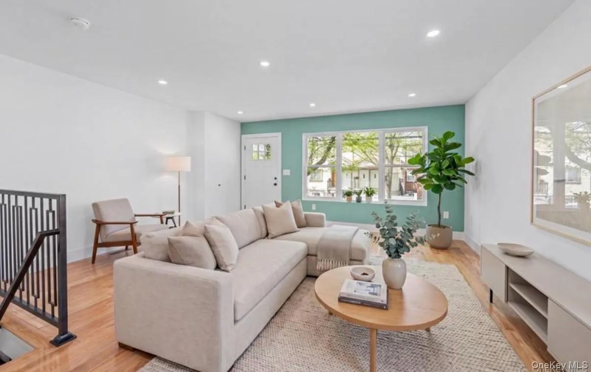 150-50 119th rd, New York, NY, 3 Bedrooms Bedrooms, 7 Rooms Rooms,2 BathroomsBathrooms,Residential Lease,For Rent,119th rd,0,1064944 150-50 119th rd, New York, NY, 3 Bedrooms Bedrooms, 7 Rooms Rooms,2 BathroomsBathrooms,Residential Lease,For Rent,119th rd,0,1064944