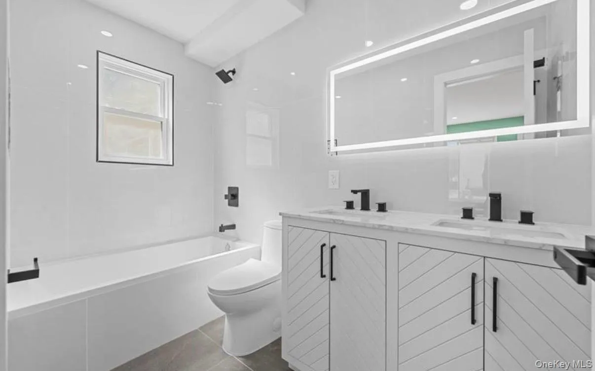 150-50 119th rd, New York, NY, 3 Bedrooms Bedrooms, 7 Rooms Rooms,2 BathroomsBathrooms,Residential Lease,For Rent,119th rd,0,1064944 150-50 119th rd, New York, NY, 3 Bedrooms Bedrooms, 7 Rooms Rooms,2 BathroomsBathrooms,Residential Lease,For Rent,119th rd,0,1064944