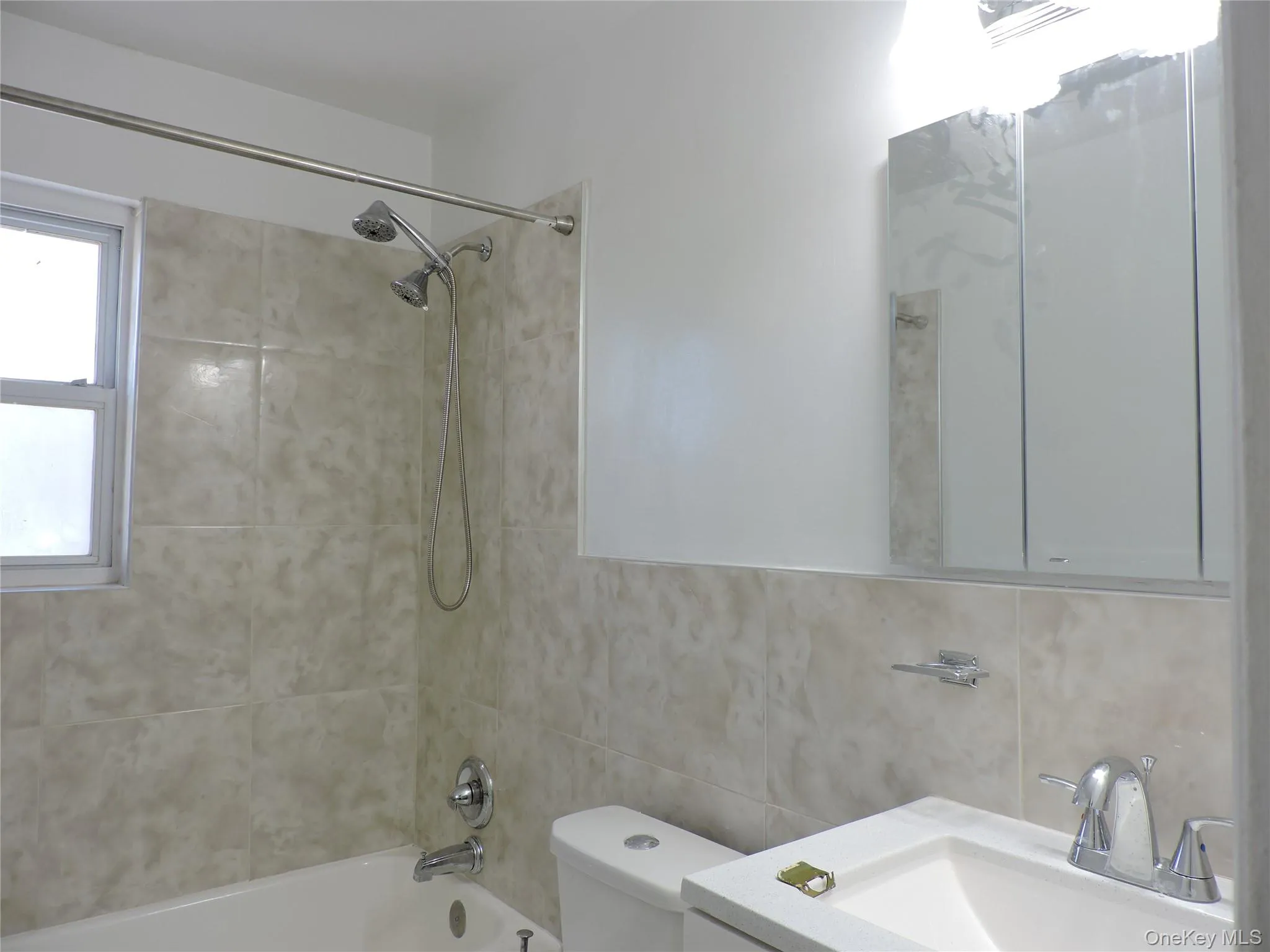 99 Washington Avenue, Hempstead, NY , With , 3 Bedroom , and , 6 Room , 1 Bathroom , For , Residential Lease , For Rent , 1064950 , MLSID,1064950 99 Washington Avenue, Hempstead, NY , With , 3 Bedroom , and , 6 Room , 1 Bathroom , For , Residential Lease , For Rent , 1064950 , MLSID,1064950
