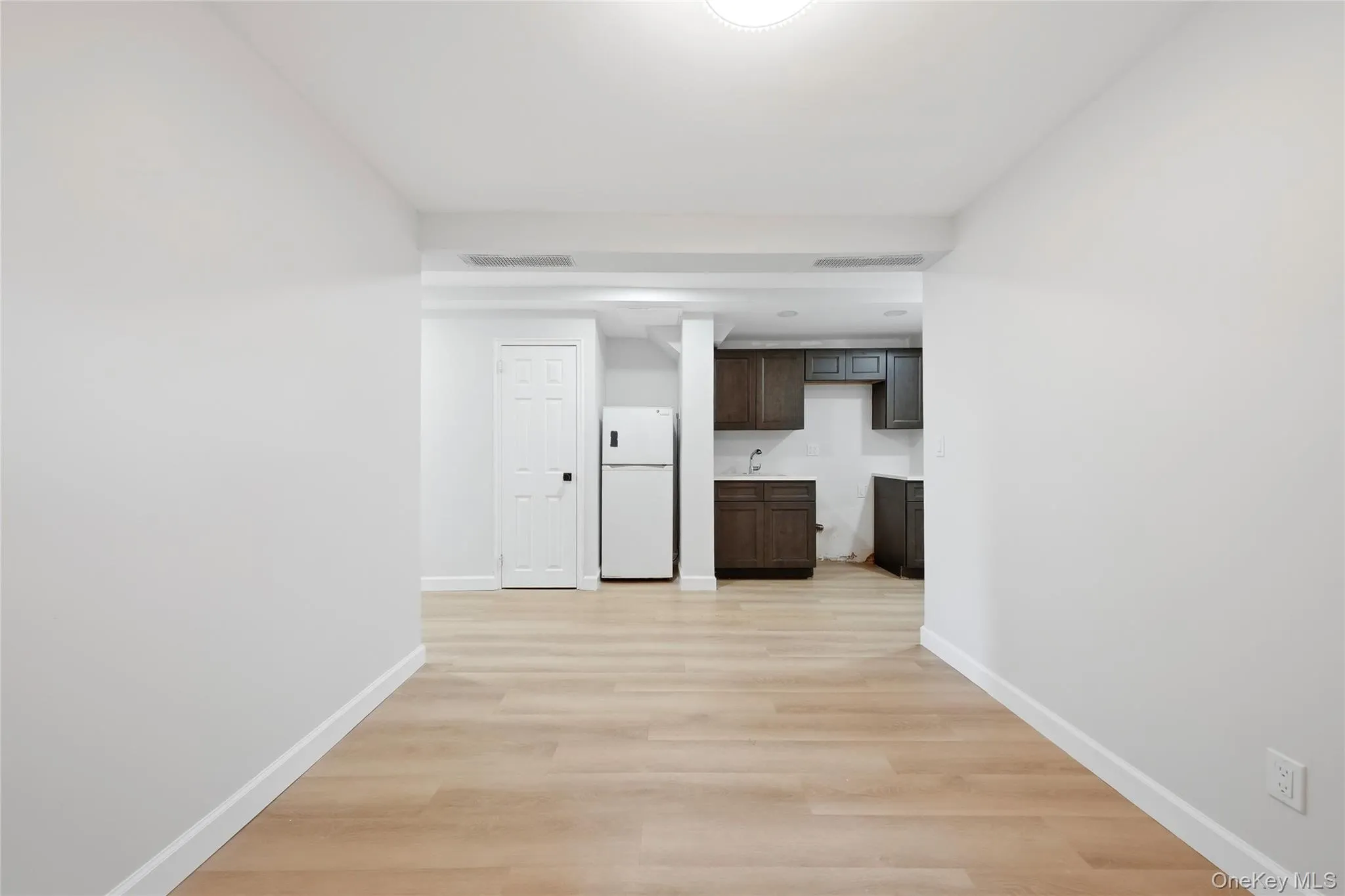 3325 Kingsland Avenue, New York, NY, 5 Bedrooms Bedrooms, 10 Rooms Rooms,2 BathroomsBathrooms,Residential,For Rent,Kingsland,0,1064961 3325 Kingsland Avenue, New York, NY, 5 Bedrooms Bedrooms, 10 Rooms Rooms,2 BathroomsBathrooms,Residential,For Rent,Kingsland,0,1064961