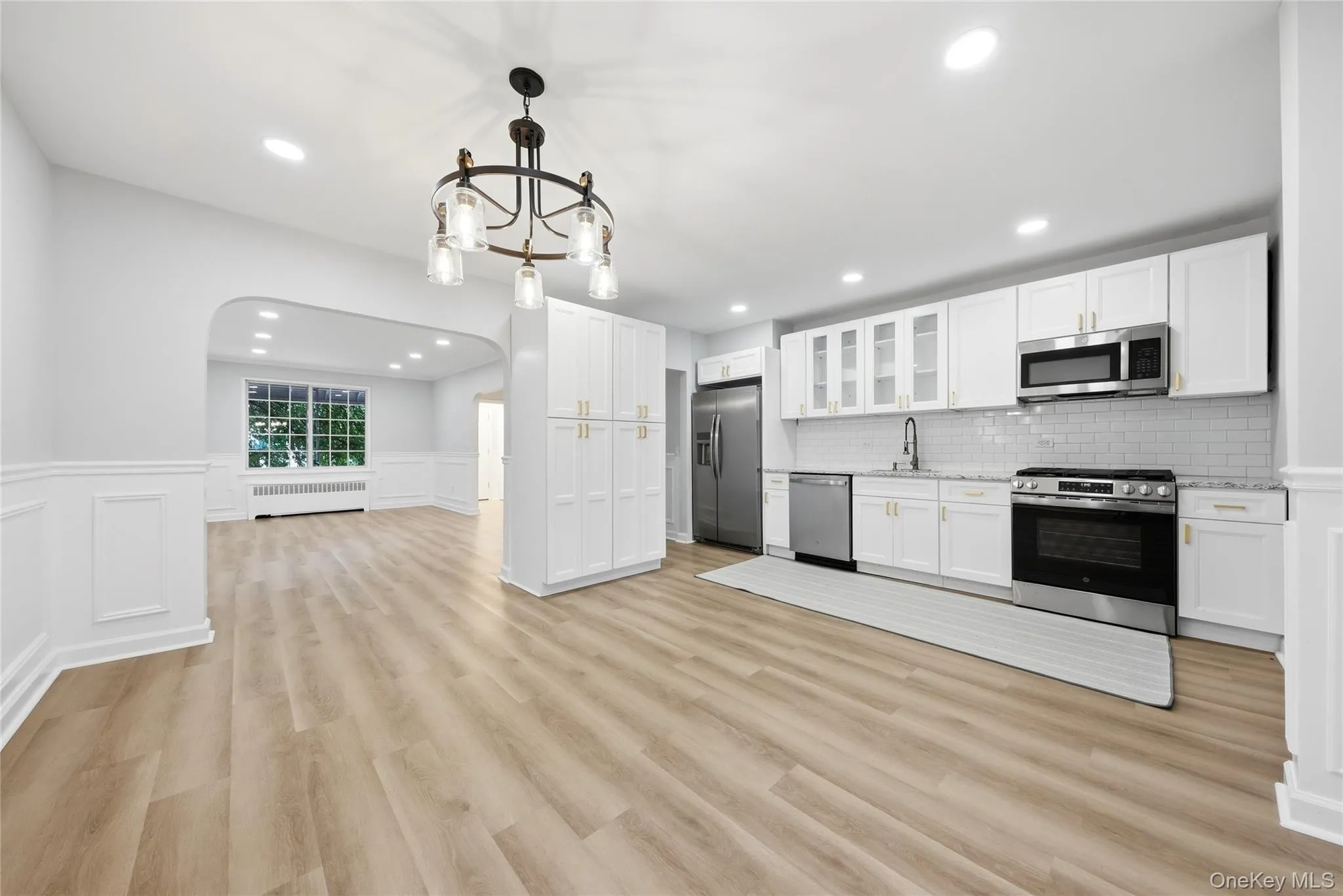 3325 Kingsland Avenue, New York, NY, 5 Bedrooms Bedrooms, 10 Rooms Rooms,2 BathroomsBathrooms,Residential,For Rent,Kingsland,0,1064961 3325 Kingsland Avenue, New York, NY, 5 Bedrooms Bedrooms, 10 Rooms Rooms,2 BathroomsBathrooms,Residential,For Rent,Kingsland,0,1064961