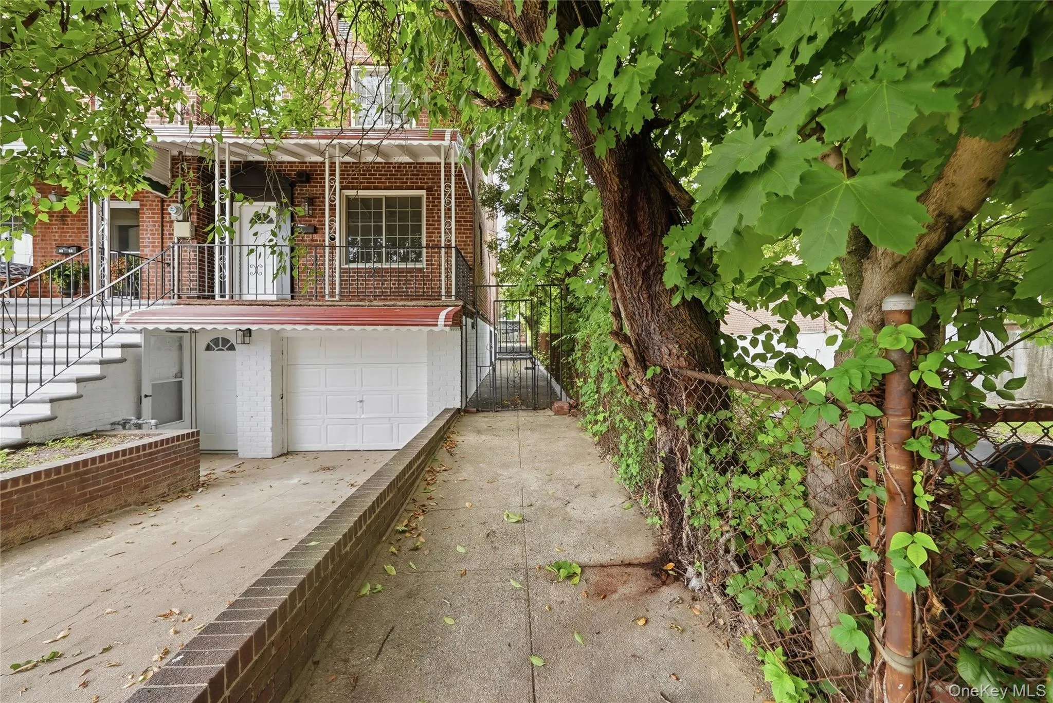 3325 Kingsland Avenue, New York, NY, 5 Bedrooms Bedrooms, 10 Rooms Rooms,2 BathroomsBathrooms,Residential,For Rent,Kingsland,0,1064961 3325 Kingsland Avenue, New York, NY, 5 Bedrooms Bedrooms, 10 Rooms Rooms,2 BathroomsBathrooms,Residential,For Rent,Kingsland,0,1064961