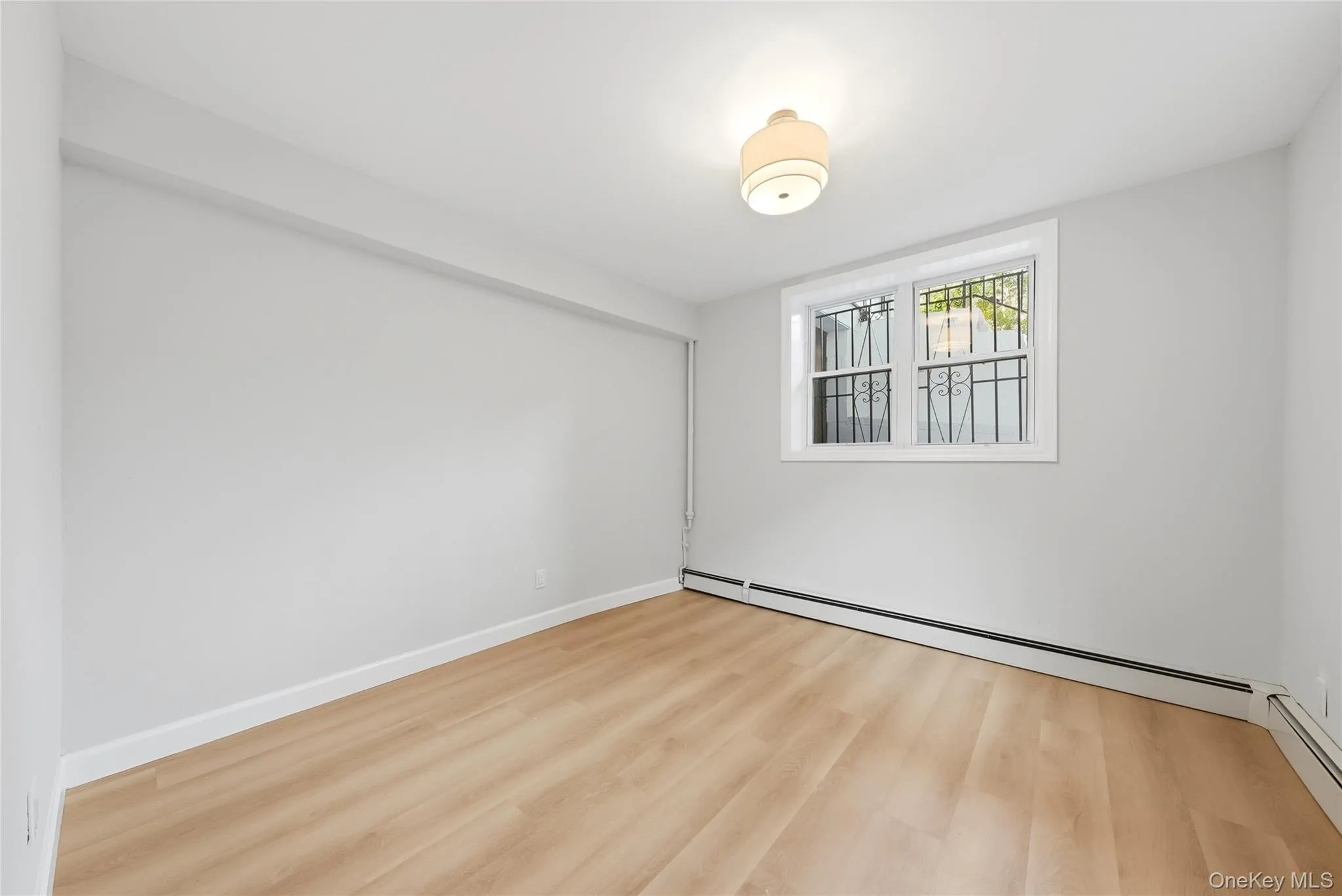 3325 Kingsland Avenue, New York, NY, 5 Bedrooms Bedrooms, 10 Rooms Rooms,2 BathroomsBathrooms,Residential,For Rent,Kingsland,0,1064961 3325 Kingsland Avenue, New York, NY, 5 Bedrooms Bedrooms, 10 Rooms Rooms,2 BathroomsBathrooms,Residential,For Rent,Kingsland,0,1064961