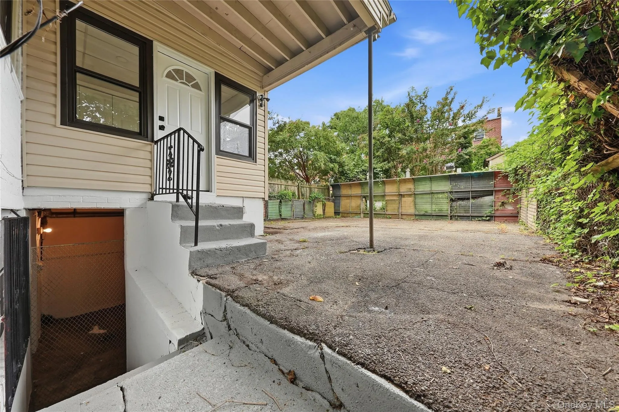 3325 Kingsland Avenue, New York, NY, 5 Bedrooms Bedrooms, 10 Rooms Rooms,2 BathroomsBathrooms,Residential,For Rent,Kingsland,0,1064961 3325 Kingsland Avenue, New York, NY, 5 Bedrooms Bedrooms, 10 Rooms Rooms,2 BathroomsBathrooms,Residential,For Rent,Kingsland,0,1064961