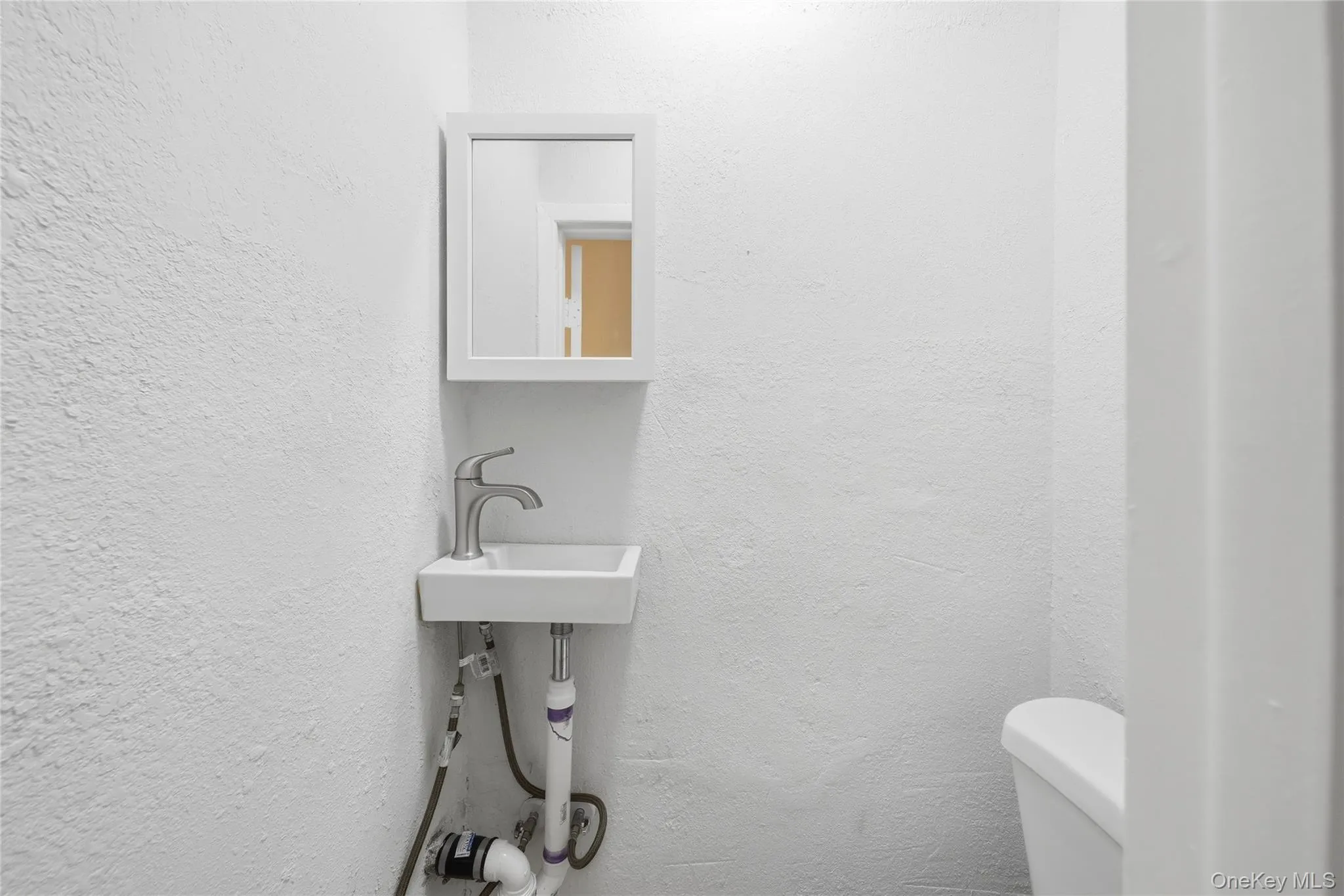 3325 Kingsland Avenue, New York, NY, 5 Bedrooms Bedrooms, 10 Rooms Rooms,2 BathroomsBathrooms,Residential,For Rent,Kingsland,0,1064961 3325 Kingsland Avenue, New York, NY, 5 Bedrooms Bedrooms, 10 Rooms Rooms,2 BathroomsBathrooms,Residential,For Rent,Kingsland,0,1064961