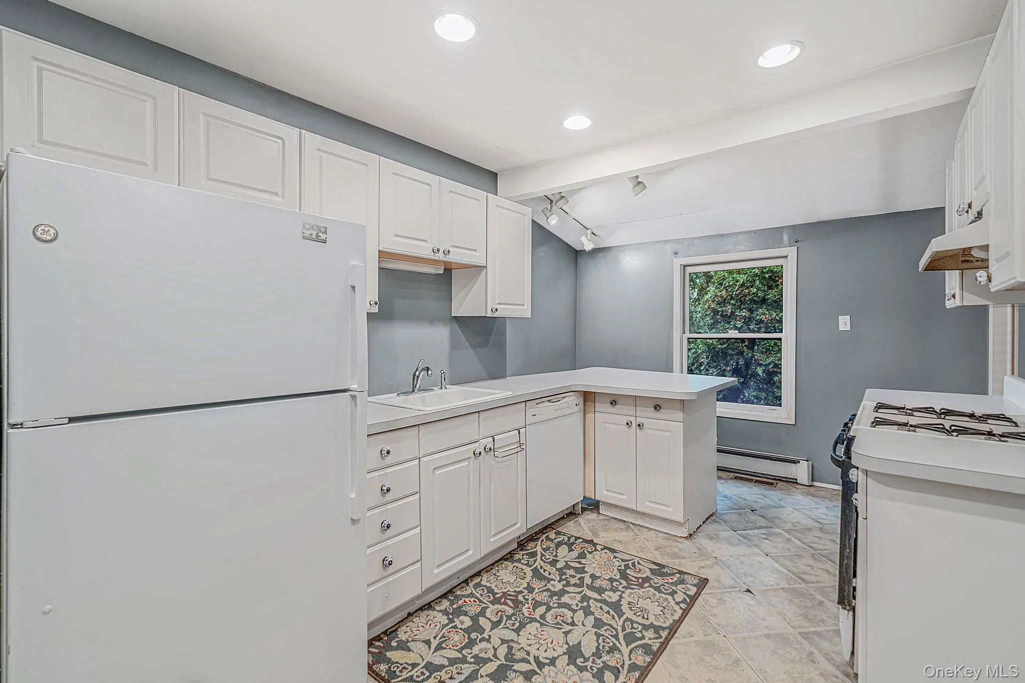 34 19th Street, Huntington, NY, 3 Bedrooms Bedrooms, 10 Rooms Rooms,2 BathroomsBathrooms,Residential,For Rent,19th,0,1064963 34 19th Street, Huntington, NY, 3 Bedrooms Bedrooms, 10 Rooms Rooms,2 BathroomsBathrooms,Residential,For Rent,19th,0,1064963