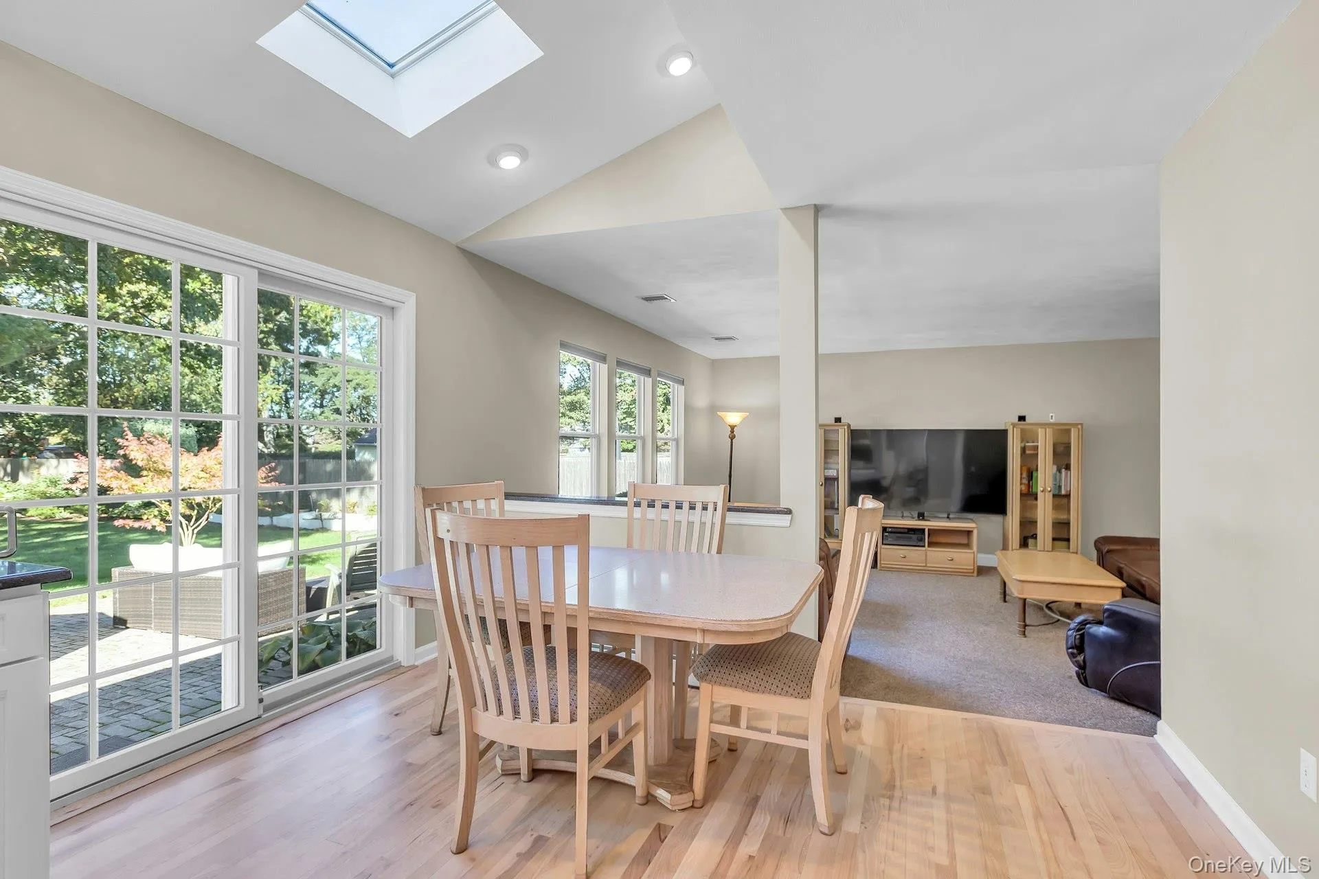 82 Division Avenue, Islip, NY, 4 Bedrooms Bedrooms, 10 Rooms Rooms,2 BathroomsBathrooms,Residential,For Rent,Division,0,1064967 82 Division Avenue, Islip, NY, 4 Bedrooms Bedrooms, 10 Rooms Rooms,2 BathroomsBathrooms,Residential,For Rent,Division,0,1064967
