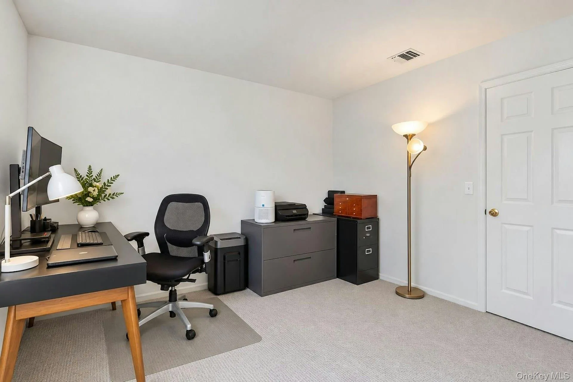82 Division Avenue, Islip, NY, 4 Bedrooms Bedrooms, 10 Rooms Rooms,2 BathroomsBathrooms,Residential,For Rent,Division,0,1064967 82 Division Avenue, Islip, NY, 4 Bedrooms Bedrooms, 10 Rooms Rooms,2 BathroomsBathrooms,Residential,For Rent,Division,0,1064967