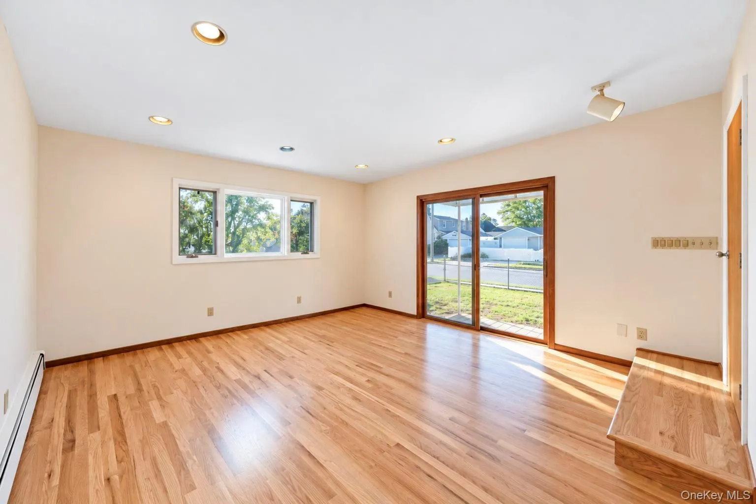 2176 6th Street, Hempstead, NY, 5 Bedrooms Bedrooms, 12 Rooms Rooms,3 BathroomsBathrooms,Residential,For Rent,6th,0,1064971 2176 6th Street, Hempstead, NY, 5 Bedrooms Bedrooms, 12 Rooms Rooms,3 BathroomsBathrooms,Residential,For Rent,6th,0,1064971