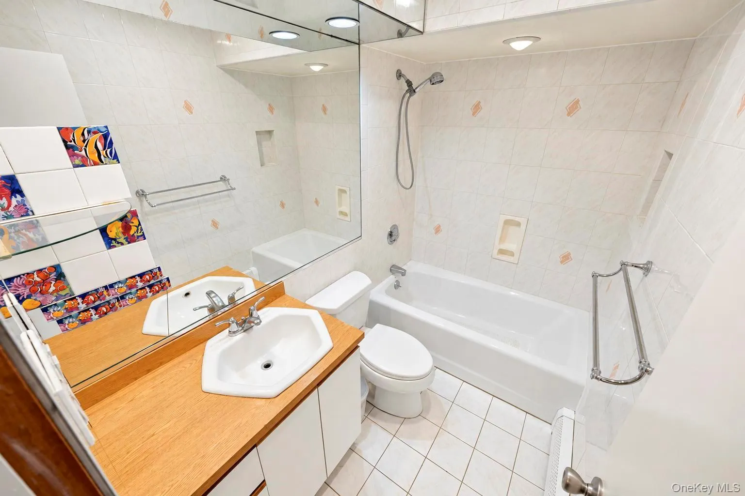 2176 6th Street, Hempstead, NY, 5 Bedrooms Bedrooms, 12 Rooms Rooms,3 BathroomsBathrooms,Residential,For Rent,6th,0,1064971 2176 6th Street, Hempstead, NY, 5 Bedrooms Bedrooms, 12 Rooms Rooms,3 BathroomsBathrooms,Residential,For Rent,6th,0,1064971
