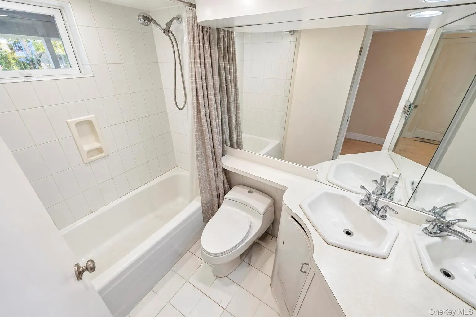 2176 6th Street, Hempstead, NY, 5 Bedrooms Bedrooms, 12 Rooms Rooms,3 BathroomsBathrooms,Residential,For Rent,6th,0,1064971 2176 6th Street, Hempstead, NY, 5 Bedrooms Bedrooms, 12 Rooms Rooms,3 BathroomsBathrooms,Residential,For Rent,6th,0,1064971