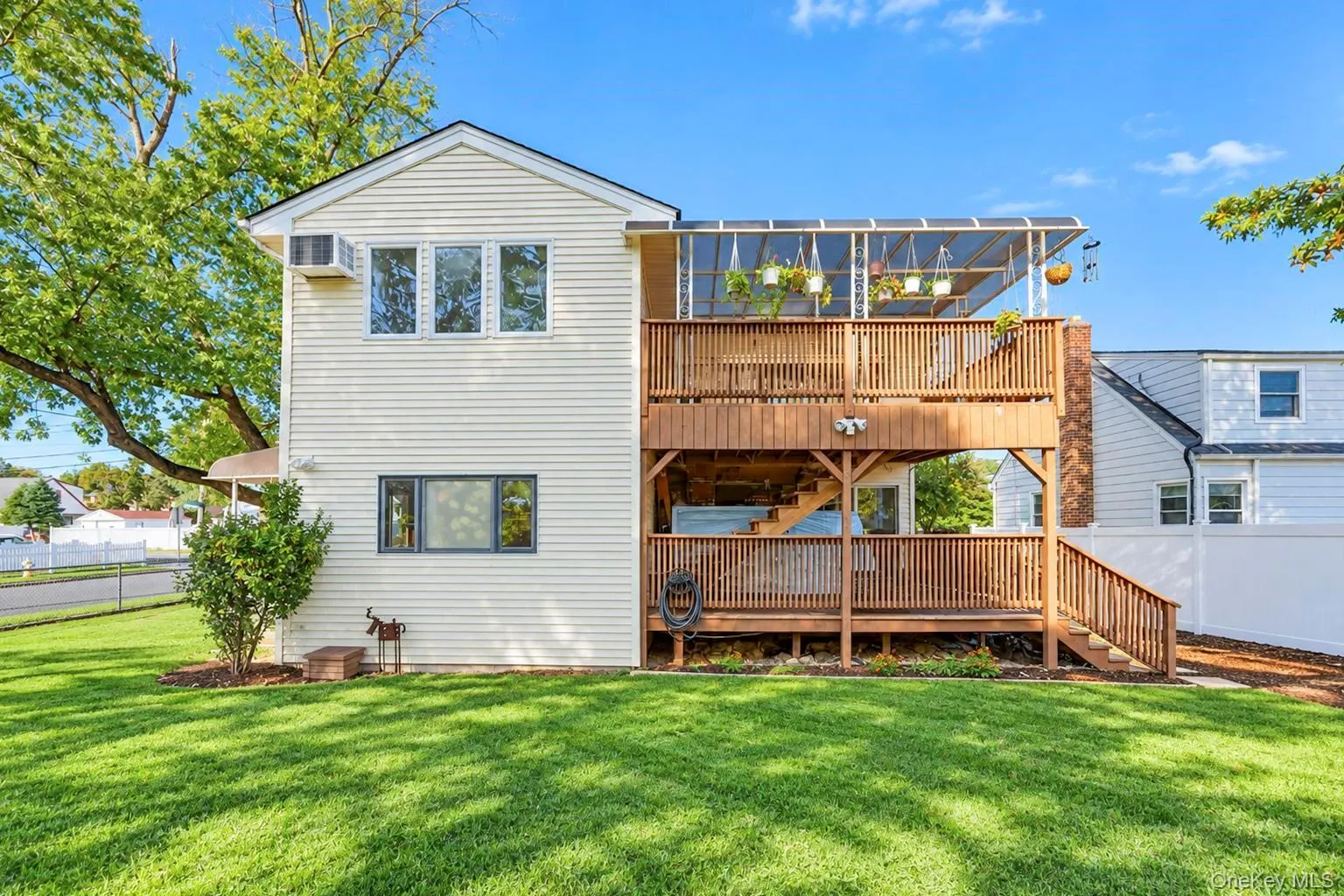 2176 6th Street, Hempstead, NY, 5 Bedrooms Bedrooms, 12 Rooms Rooms,3 BathroomsBathrooms,Residential,For Rent,6th,0,1064971 2176 6th Street, Hempstead, NY, 5 Bedrooms Bedrooms, 12 Rooms Rooms,3 BathroomsBathrooms,Residential,For Rent,6th,0,1064971
