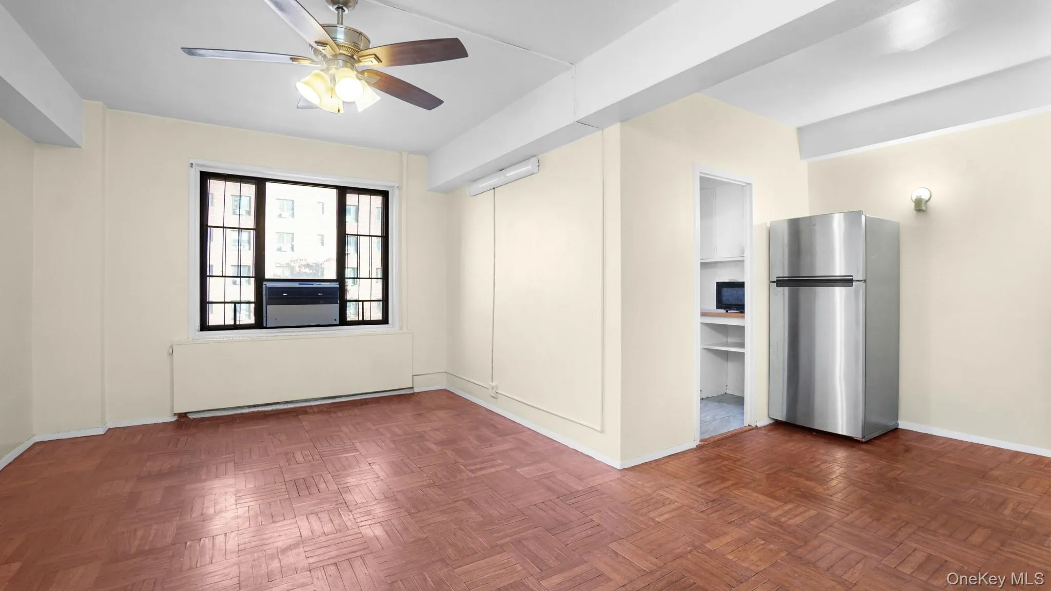 1410 Metropolitan Avenue, New York, NY, 1 Bedroom Bedrooms, 3 Rooms Rooms,1 BathroomBathrooms,Residential,For Rent,Metropolitan,0,1064974 1410 Metropolitan Avenue, New York, NY, 1 Bedroom Bedrooms, 3 Rooms Rooms,1 BathroomBathrooms,Residential,For Rent,Metropolitan,0,1064974