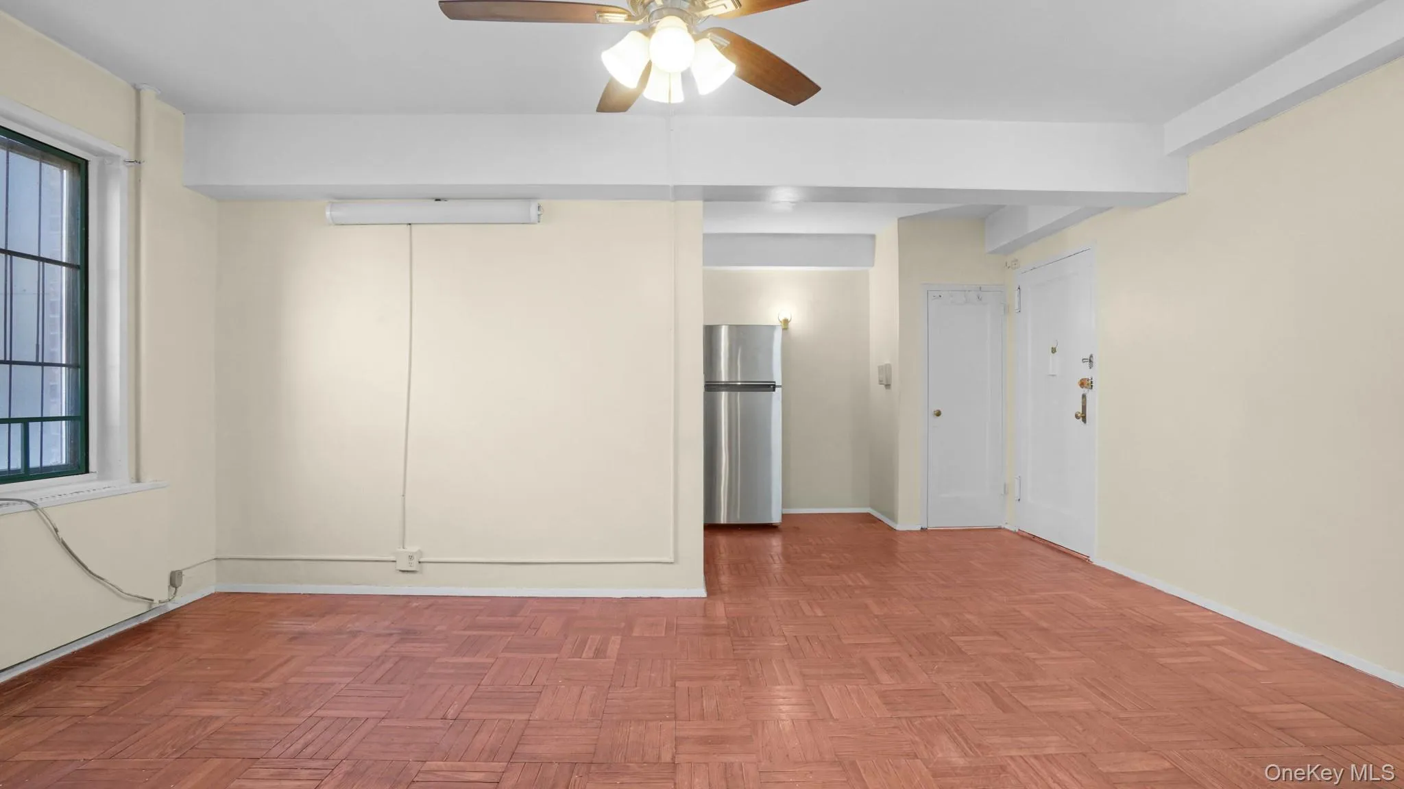 1410 Metropolitan Avenue, New York, NY, 1 Bedroom Bedrooms, 3 Rooms Rooms,1 BathroomBathrooms,Residential,For Rent,Metropolitan,0,1064974 1410 Metropolitan Avenue, New York, NY, 1 Bedroom Bedrooms, 3 Rooms Rooms,1 BathroomBathrooms,Residential,For Rent,Metropolitan,0,1064974