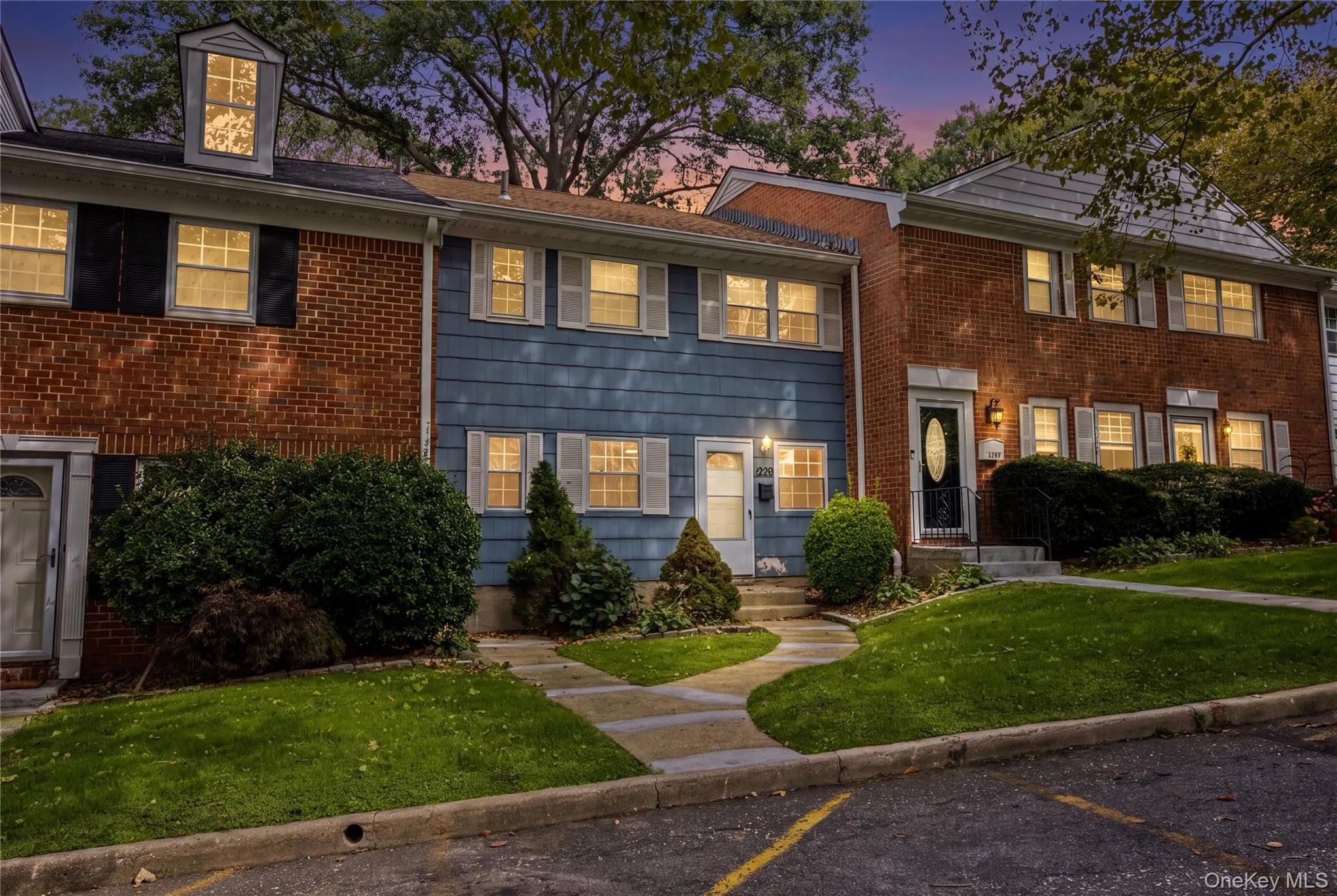 1206 Towne House Village, Islip, NY, 1 Bedroom Bedrooms, 4 Rooms Rooms,1 BathroomBathrooms,Residential,For Rent,Towne House,0,1064981 1206 Towne House Village, Islip, NY, 1 Bedroom Bedrooms, 4 Rooms Rooms,1 BathroomBathrooms,Residential,For Rent,Towne House,0,1064981